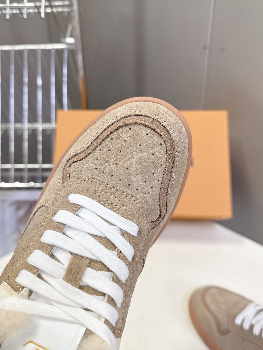 路易威登LV秋冬最新款运动毛里德训鞋 专柜一鞋难求 每个店铺配额有限 超多网红时装博主种草 原版购入开发