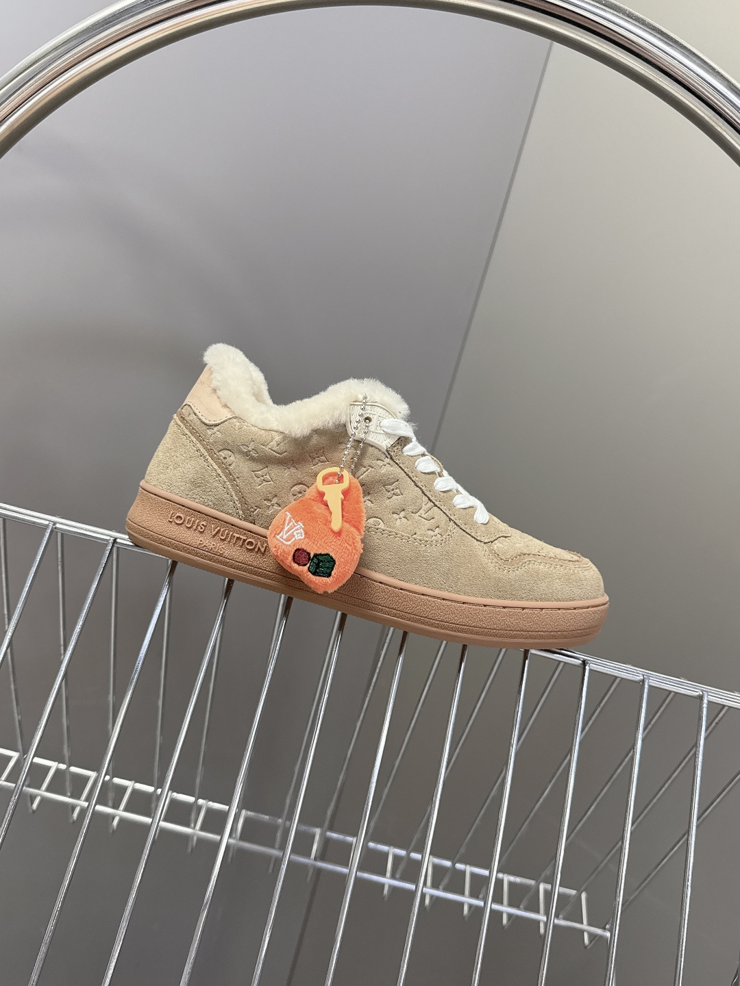 路易威登LV秋冬最新款运动毛里德训鞋 专柜一鞋难求 每个店铺配额有限 超多网红时装博主种草 原版购入开发