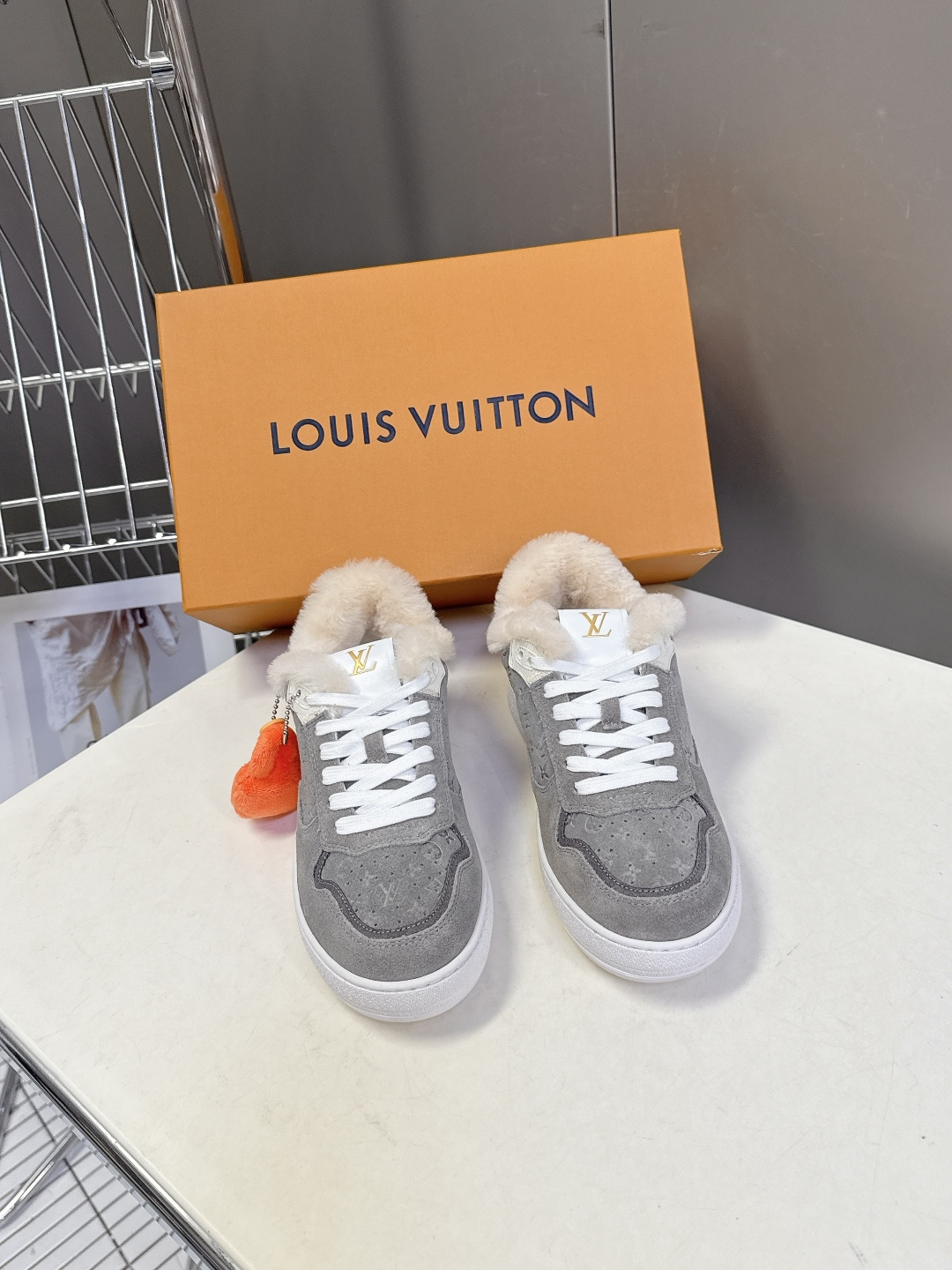 路易威登LV秋冬最新款运动毛里德训鞋 专柜一鞋难求 每个店铺配额有限 超多网红时装博主种草 原版购入开发