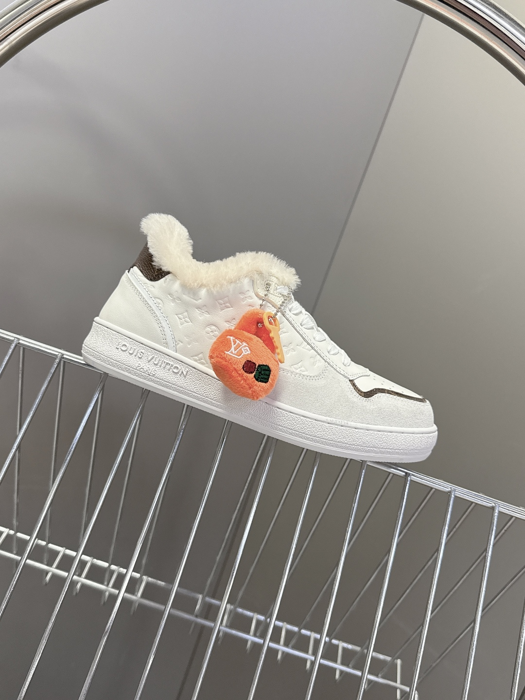 路易威登LV秋冬最新款运动毛里德训鞋 专柜一鞋难求 每个店铺配额有限 超多网红时装博主种草 原版购入开发