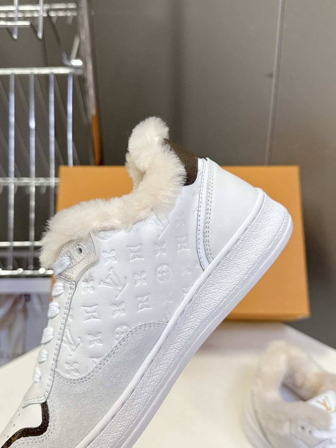 路易威登LV秋冬最新款运动毛里德训鞋 专柜一鞋难求 每个店铺配额有限 超多网红时装博主种草 原版购入开发