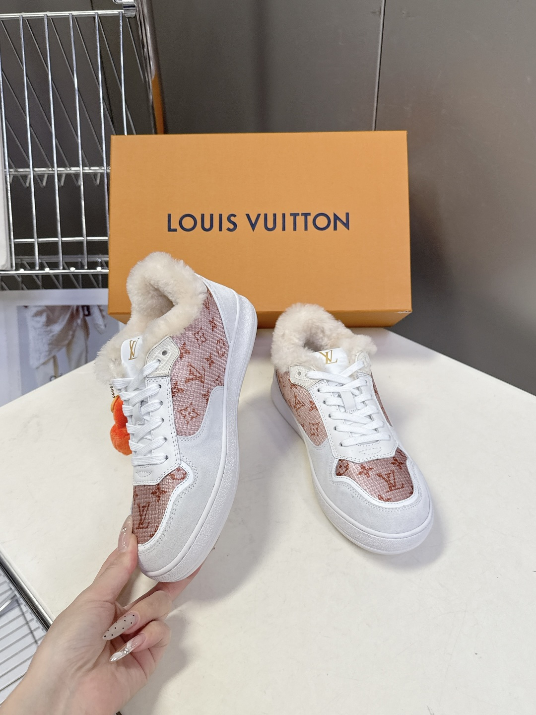 路易威登LV秋冬最新款运动毛里德训鞋 专柜一鞋难求 每个店铺配额有限 超多网红时装博主种草 原版购入开发