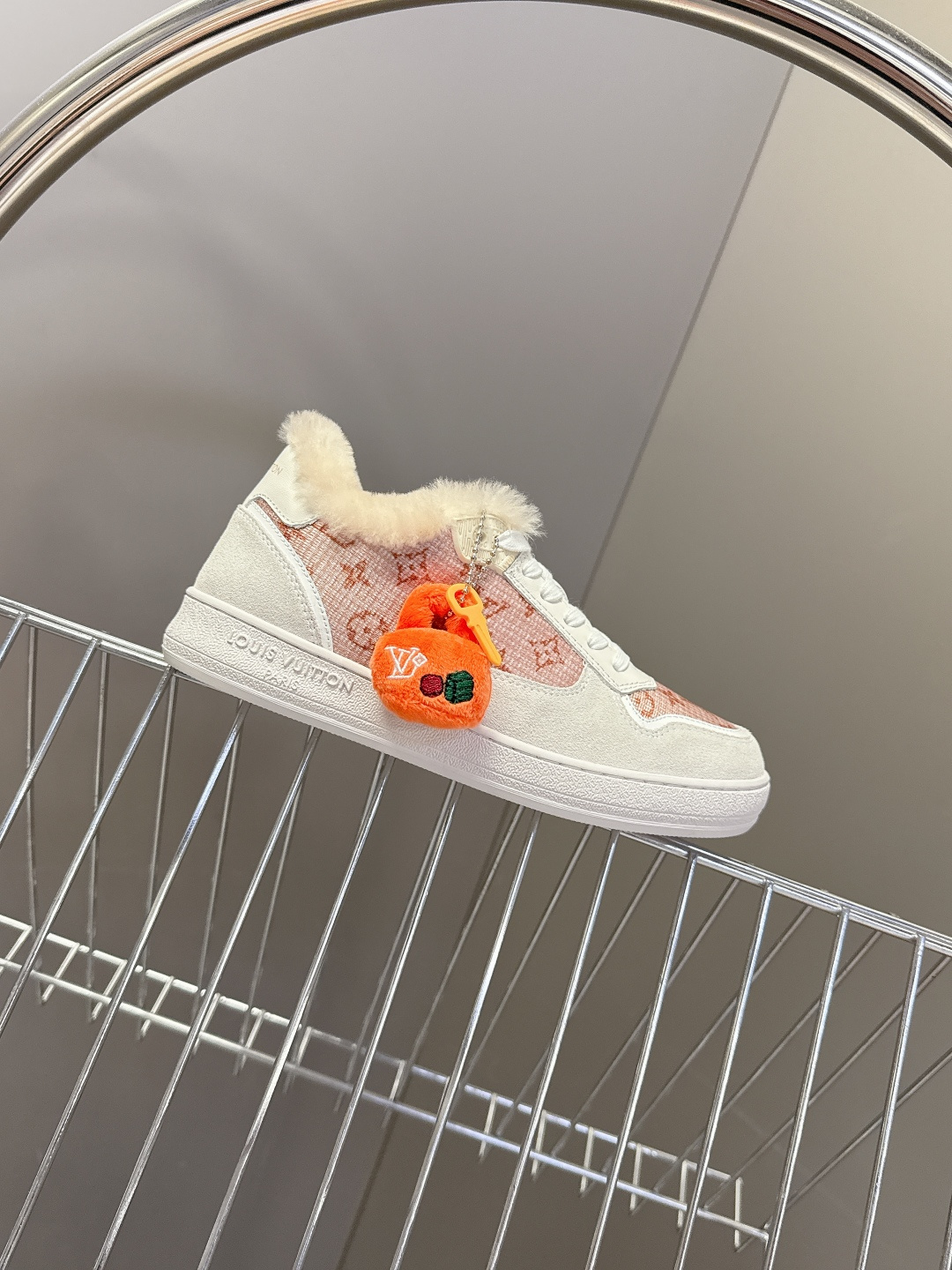 路易威登LV秋冬最新款运动毛里德训鞋 专柜一鞋难求 每个店铺配额有限 超多网红时装博主种草 原版购入开发