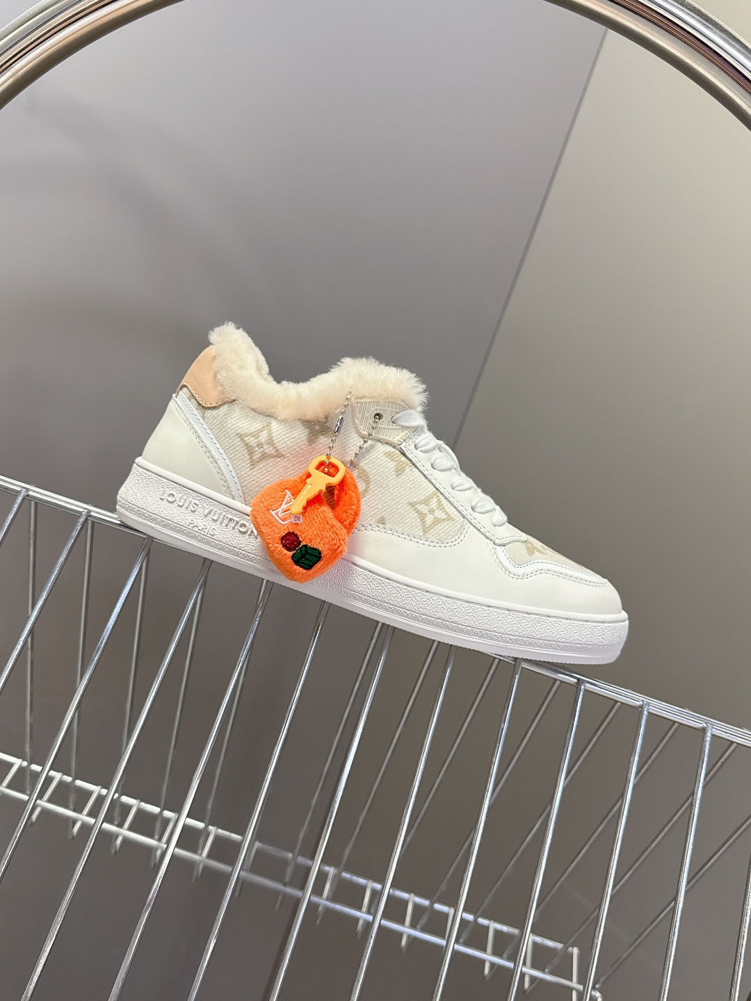 路易威登LV秋冬最新款运动毛里德训鞋 专柜一鞋难求 每个店铺配额有限 超多网红时装博主种草 原版购入开发