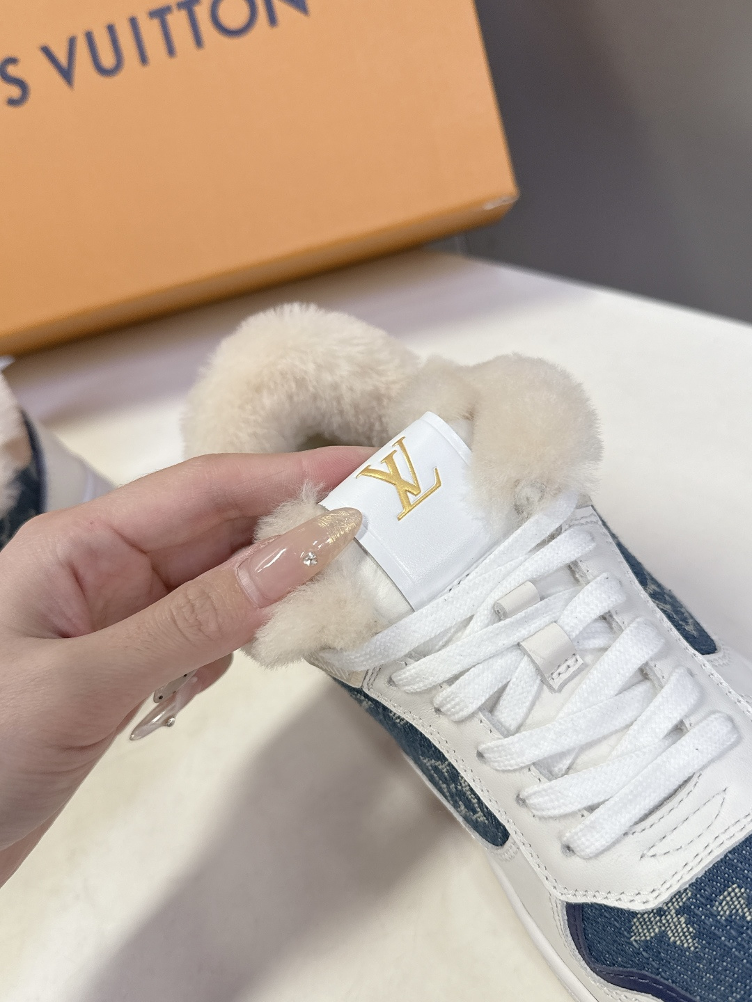 路易威登LV秋冬最新款运动毛里德训鞋 专柜一鞋难求 每个店铺配额有限 超多网红时装博主种草 原版购入开发