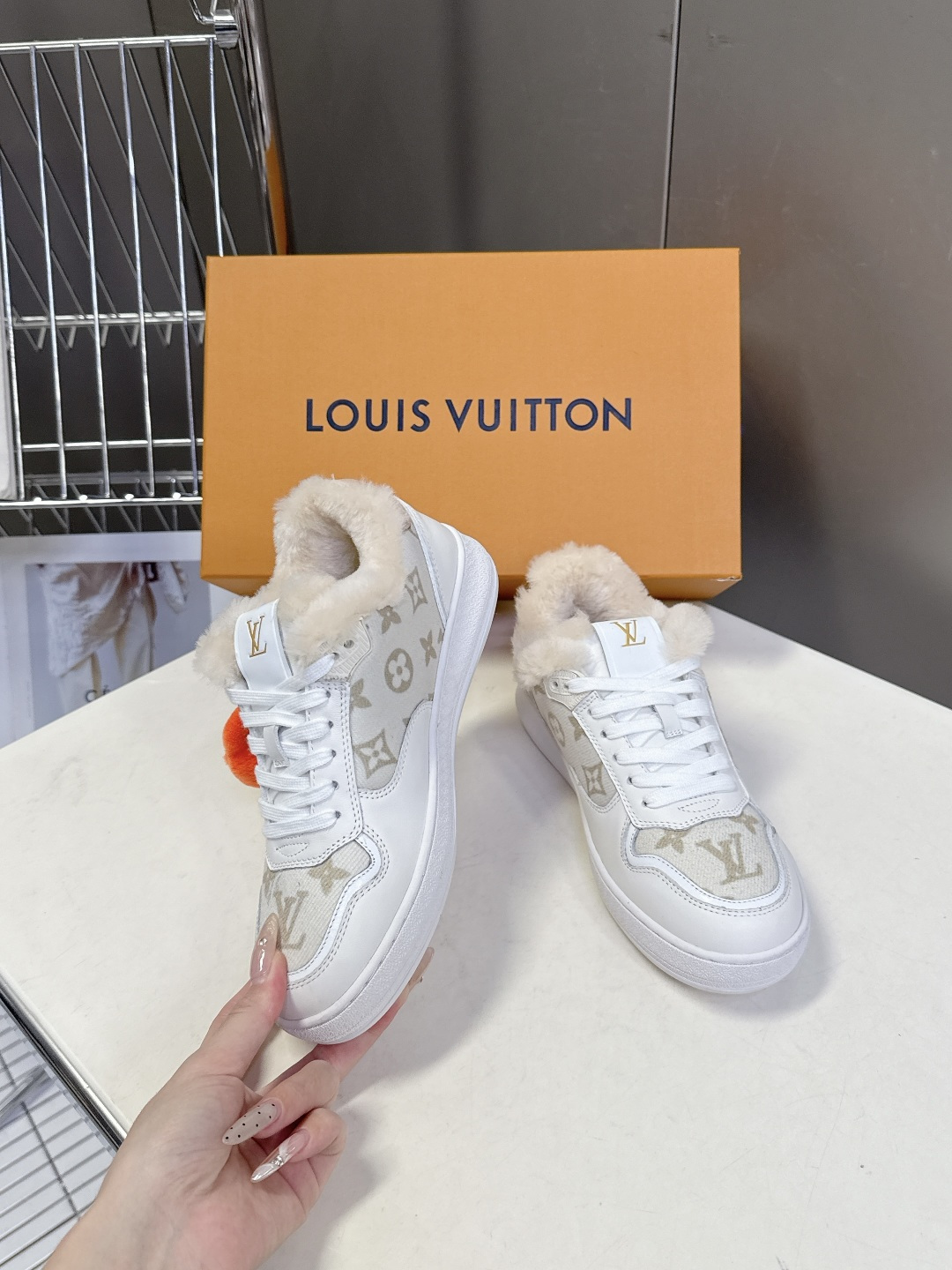 路易威登LV秋冬最新款运动毛里德训鞋 专柜一鞋难求 每个店铺配额有限 超多网红时装博主种草 原版购入开发
