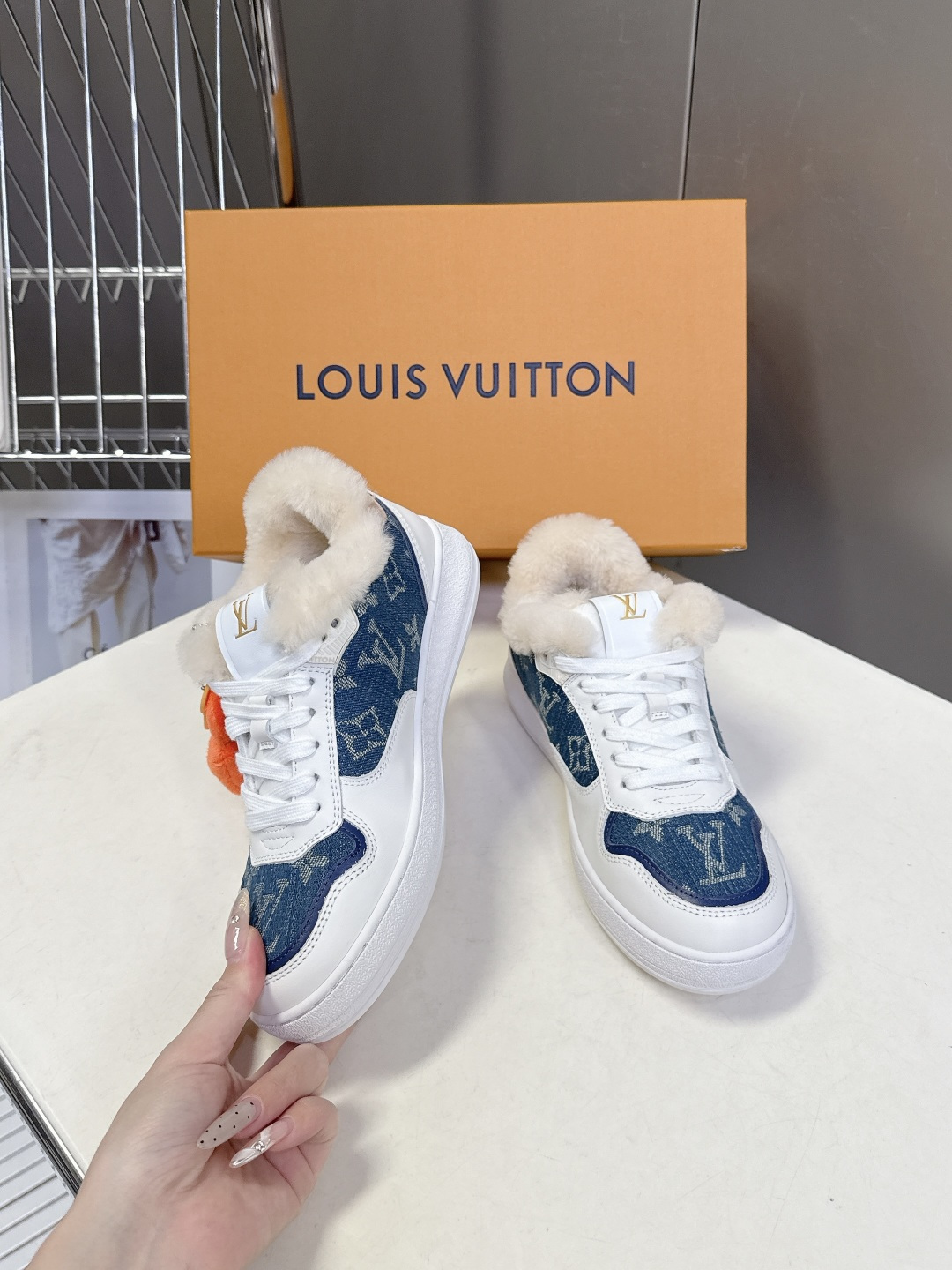路易威登LV秋冬最新款运动毛里德训鞋 专柜一鞋难求 每个店铺配额有限 超多网红时装博主种草 原版购入开发