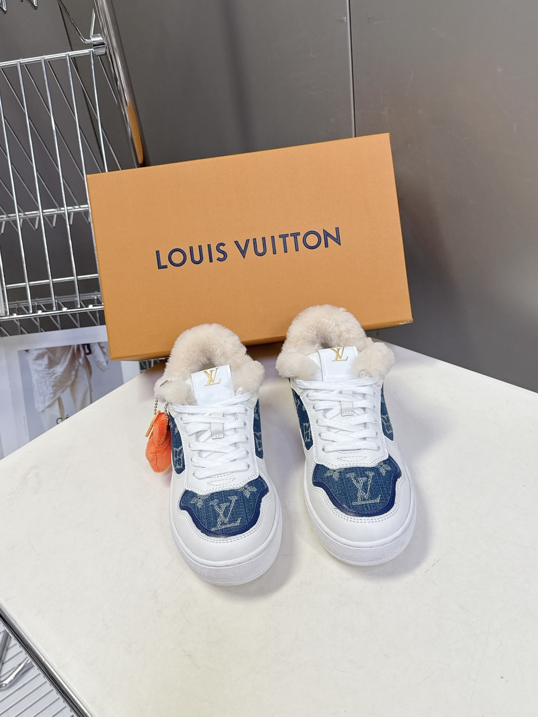 路易威登LV秋冬最新款运动毛里德训鞋 专柜一鞋难求 每个店铺配额有限 超多网红时装博主种草 原版购入开发