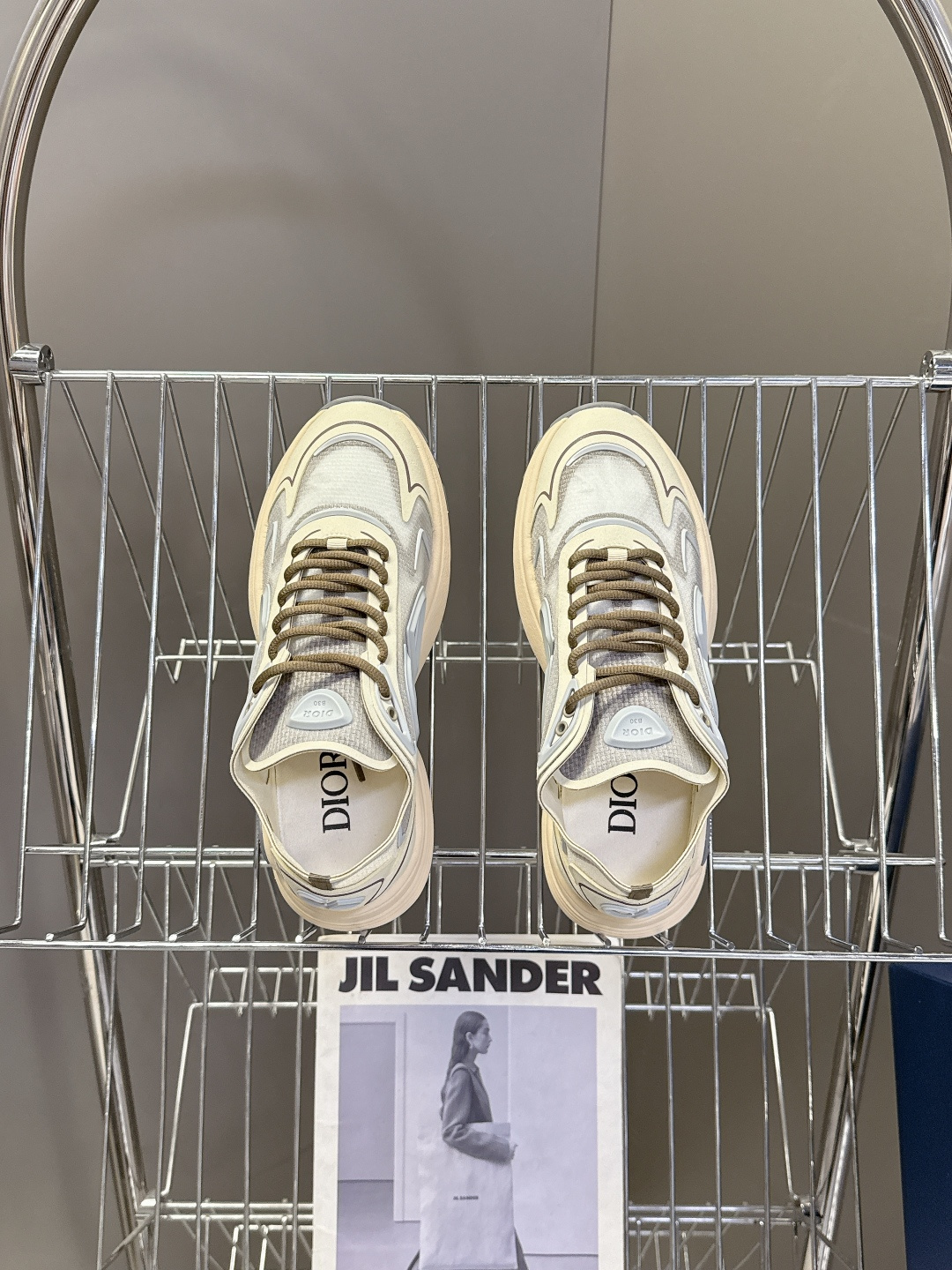 Dior迪奥最新情侣款B30 Countdown运动鞋 这款B30倒计时科技训练鞋是 2026年春季的新