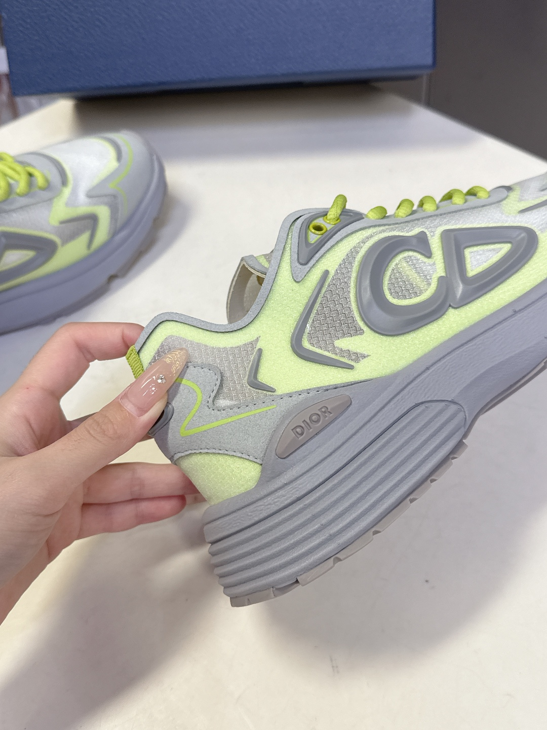 Dior迪奥最新情侣款B30 Countdown运动鞋 这款B30倒计时科技训练鞋是 2026年春季的新