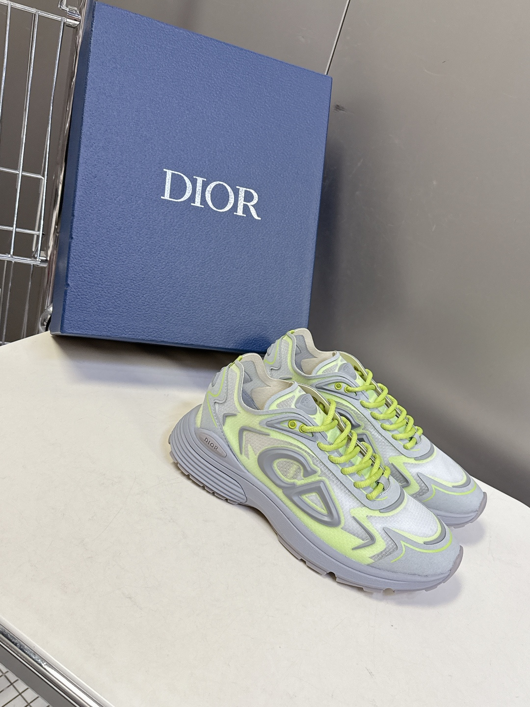 Dior迪奥最新情侣款B30 Countdown运动鞋 这款B30倒计时科技训练鞋是 2026年春季的新