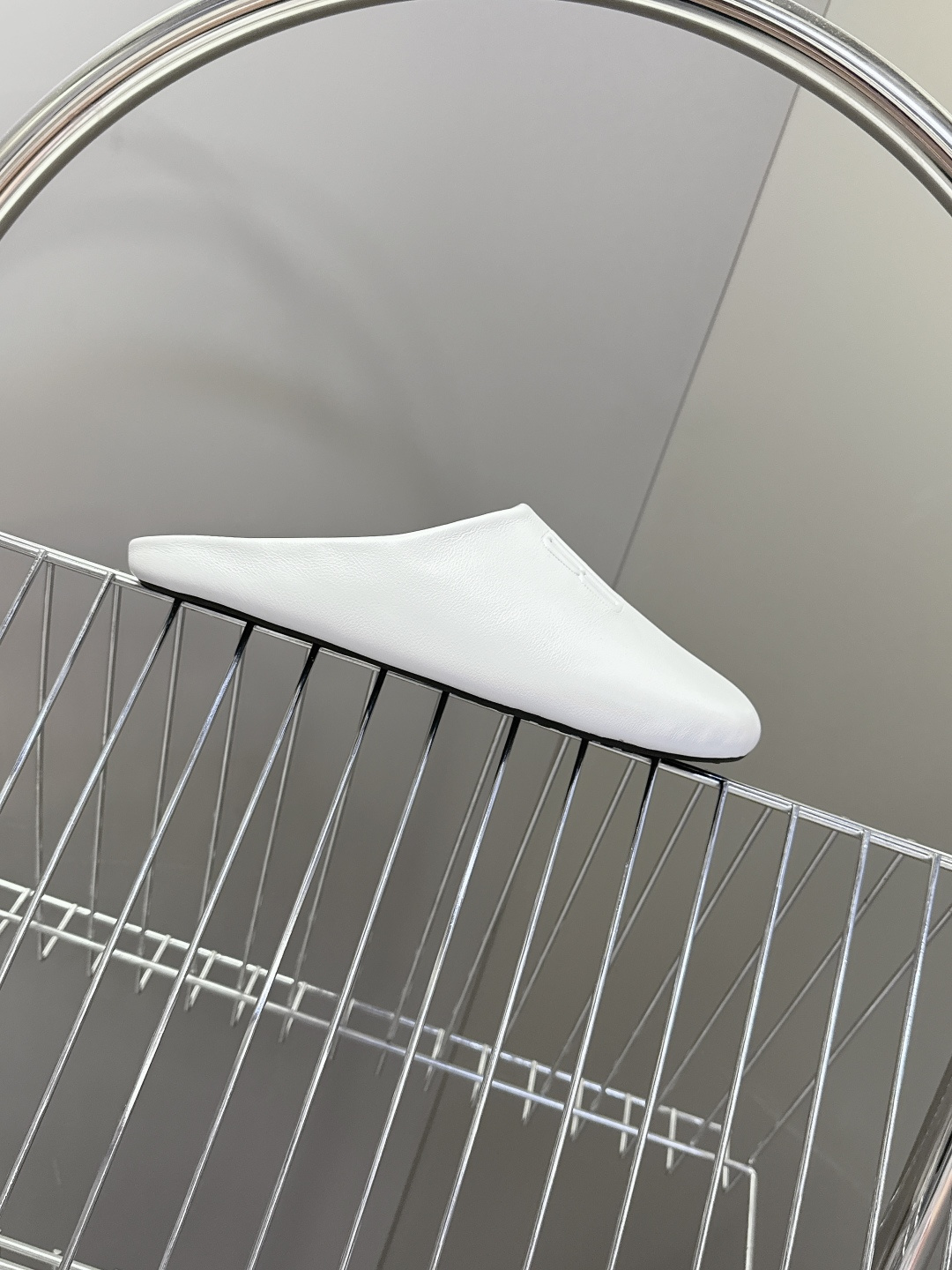 BALENCIAGA巴黎世家最新走秀款情侣半拖 百位ins博主网红推荐 国外超多明星网红种草 经典永不过