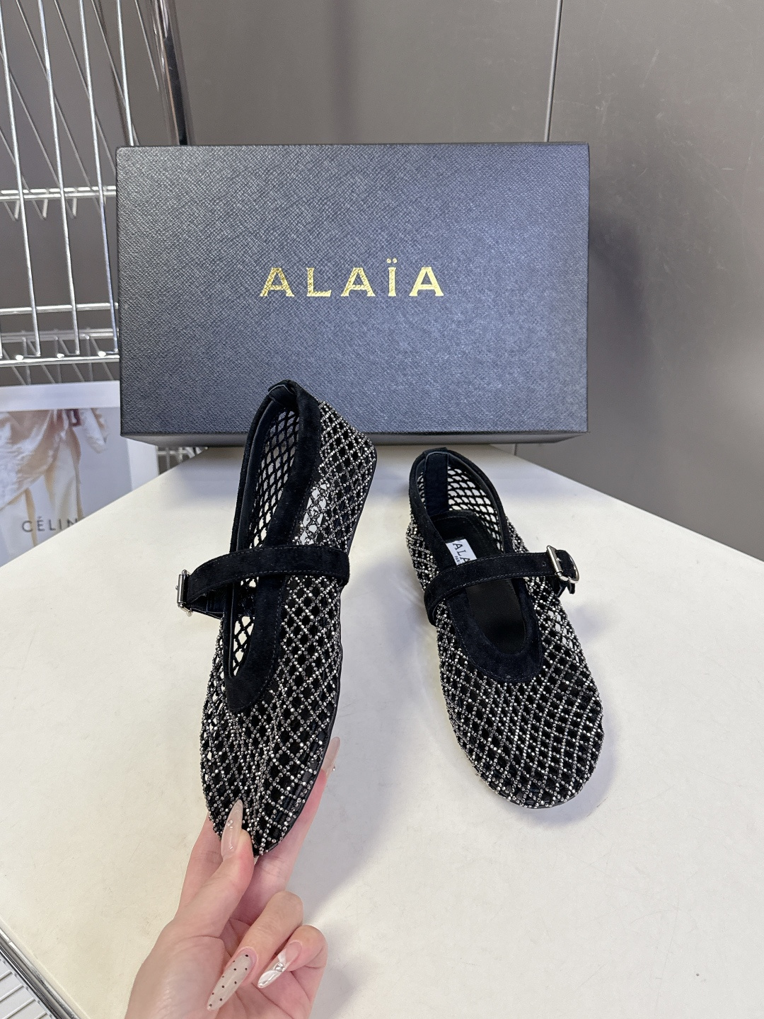 Alaia阿莱亚春夏最新款渔网水晶 平底芭蕾舞鞋 玛丽珍鞋 超多明星网红种草 Alaia水晶渔网芭蕾舞鞋