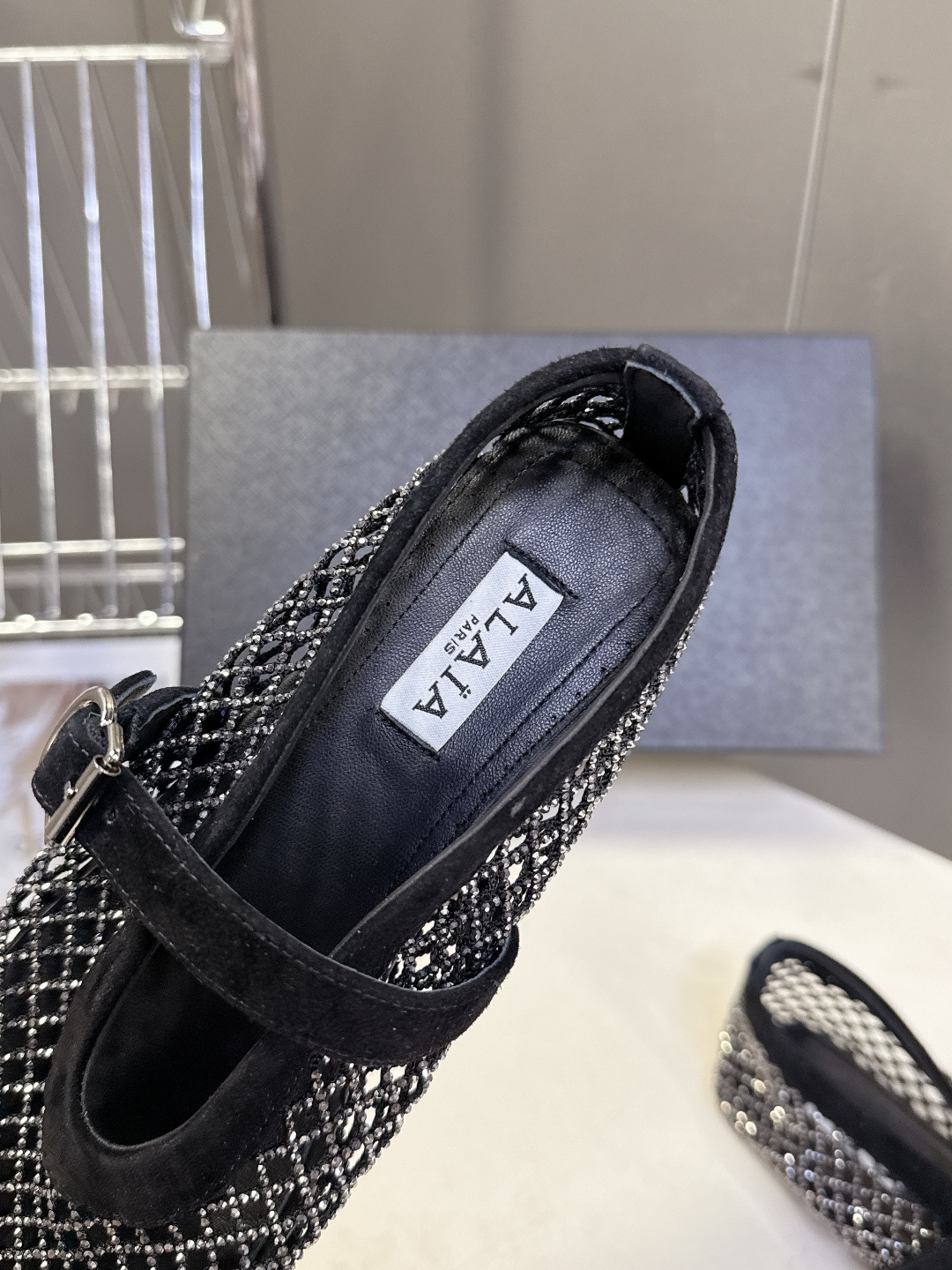 Alaia阿莱亚春夏最新款渔网水晶 平底芭蕾舞鞋 玛丽珍鞋 超多明星网红种草 Alaia水晶渔网芭蕾舞鞋