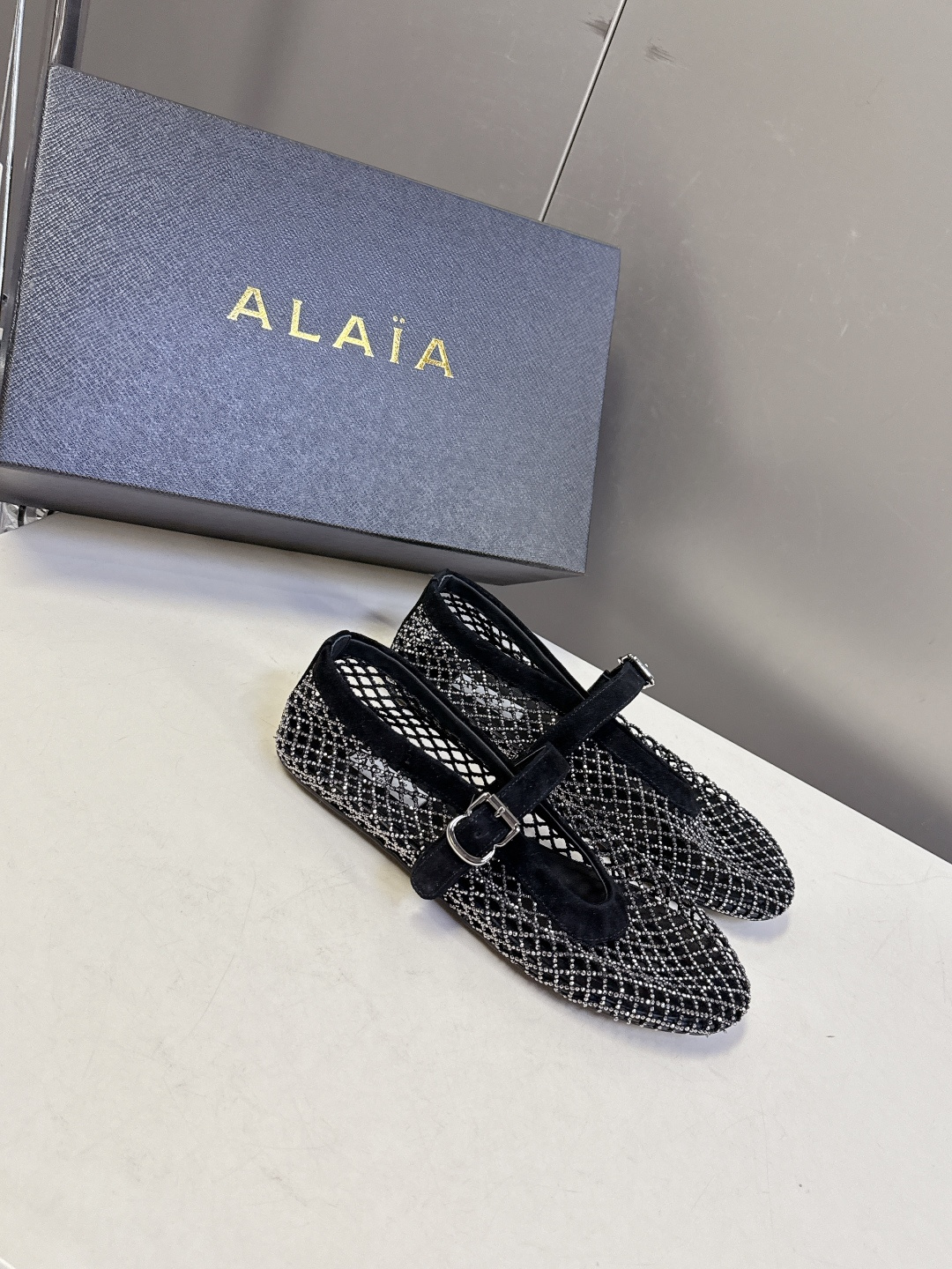 Alaia阿莱亚春夏最新款渔网水晶 平底芭蕾舞鞋 玛丽珍鞋 超多明星网红种草 Alaia水晶渔网芭蕾舞鞋