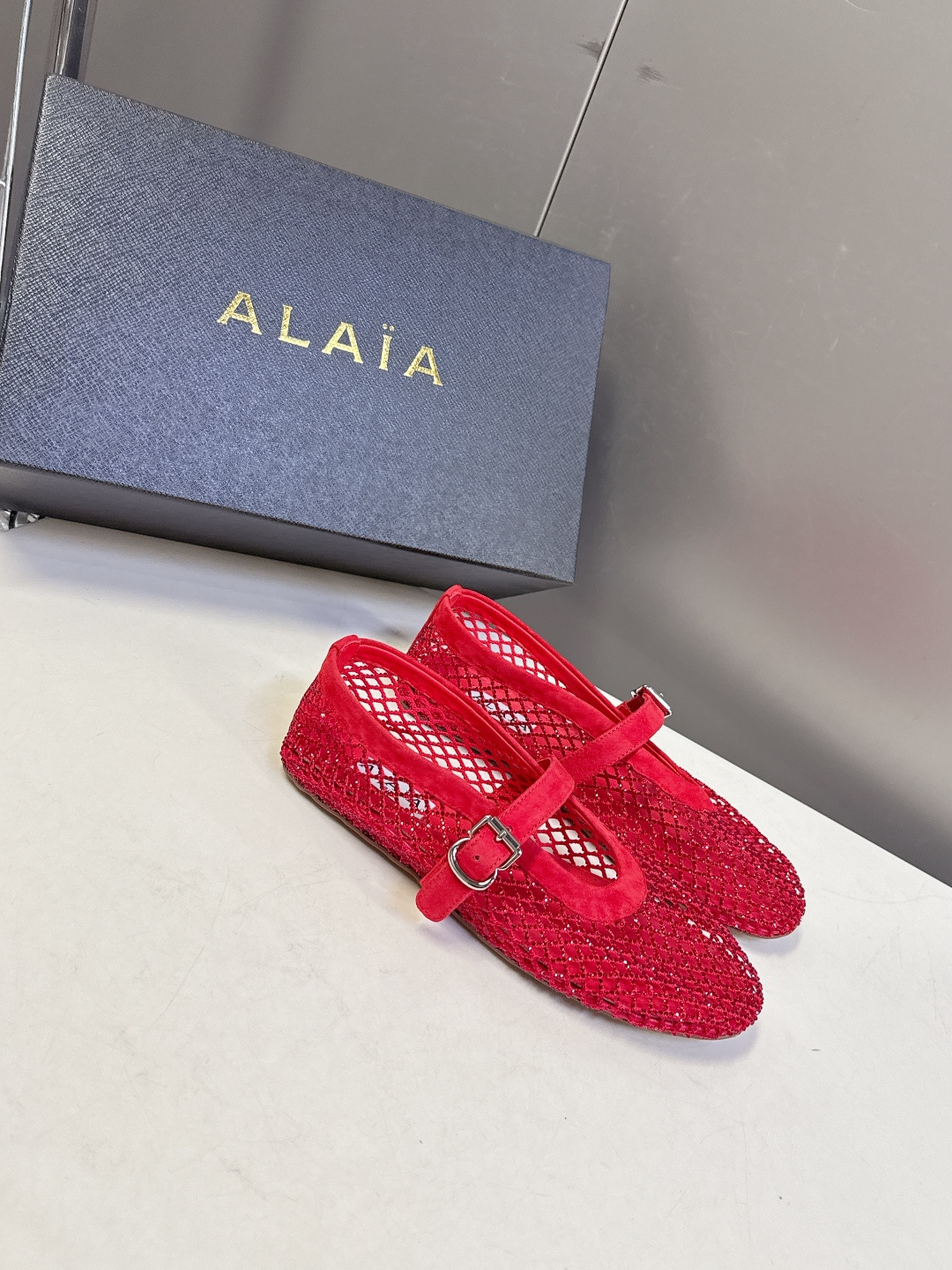 Alaia阿莱亚春夏最新款渔网水晶 平底芭蕾舞鞋 玛丽珍鞋 超多明星网红种草 Alaia水晶渔网芭蕾舞鞋