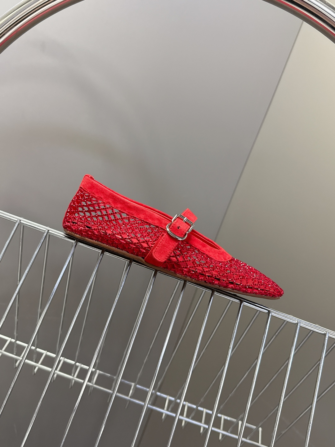 Alaia阿莱亚春夏最新款渔网水晶 平底芭蕾舞鞋 玛丽珍鞋 超多明星网红种草 Alaia水晶渔网芭蕾舞鞋