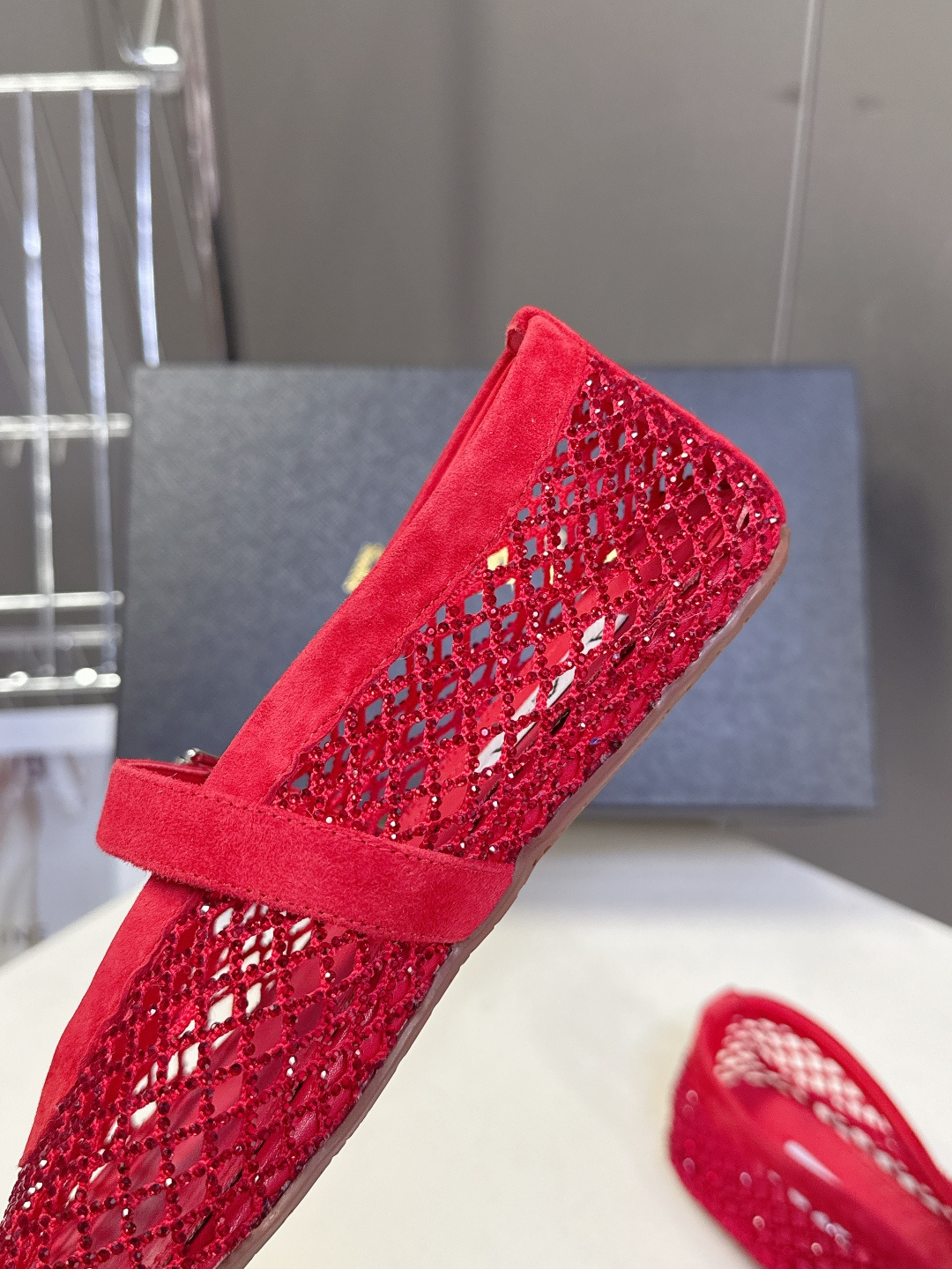 Alaia阿莱亚春夏最新款渔网水晶 平底芭蕾舞鞋 玛丽珍鞋 超多明星网红种草 Alaia水晶渔网芭蕾舞鞋