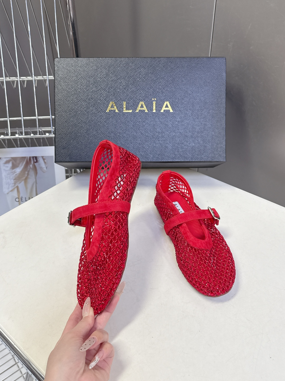 Alaia阿莱亚春夏最新款渔网水晶 平底芭蕾舞鞋 玛丽珍鞋 超多明星网红种草 Alaia水晶渔网芭蕾舞鞋