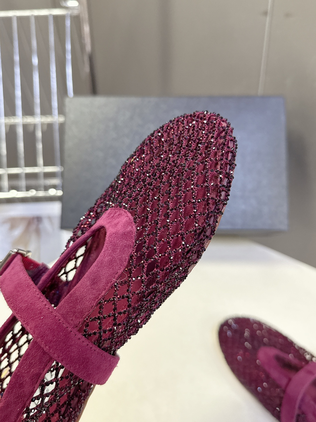 Alaia阿莱亚春夏最新款渔网水晶 平底芭蕾舞鞋 玛丽珍鞋 超多明星网红种草 Alaia水晶渔网芭蕾舞鞋