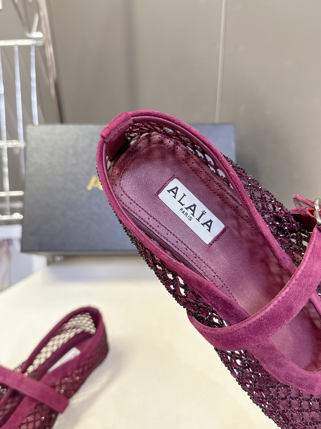 Alaia阿莱亚春夏最新款渔网水晶 平底芭蕾舞鞋 玛丽珍鞋 超多明星网红种草 Alaia水晶渔网芭蕾舞鞋