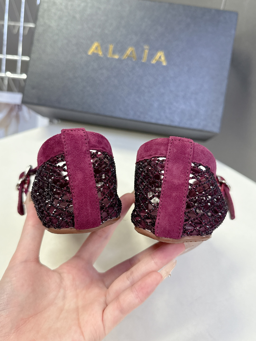 Alaia阿莱亚春夏最新款渔网水晶 平底芭蕾舞鞋 玛丽珍鞋 超多明星网红种草 Alaia水晶渔网芭蕾舞鞋