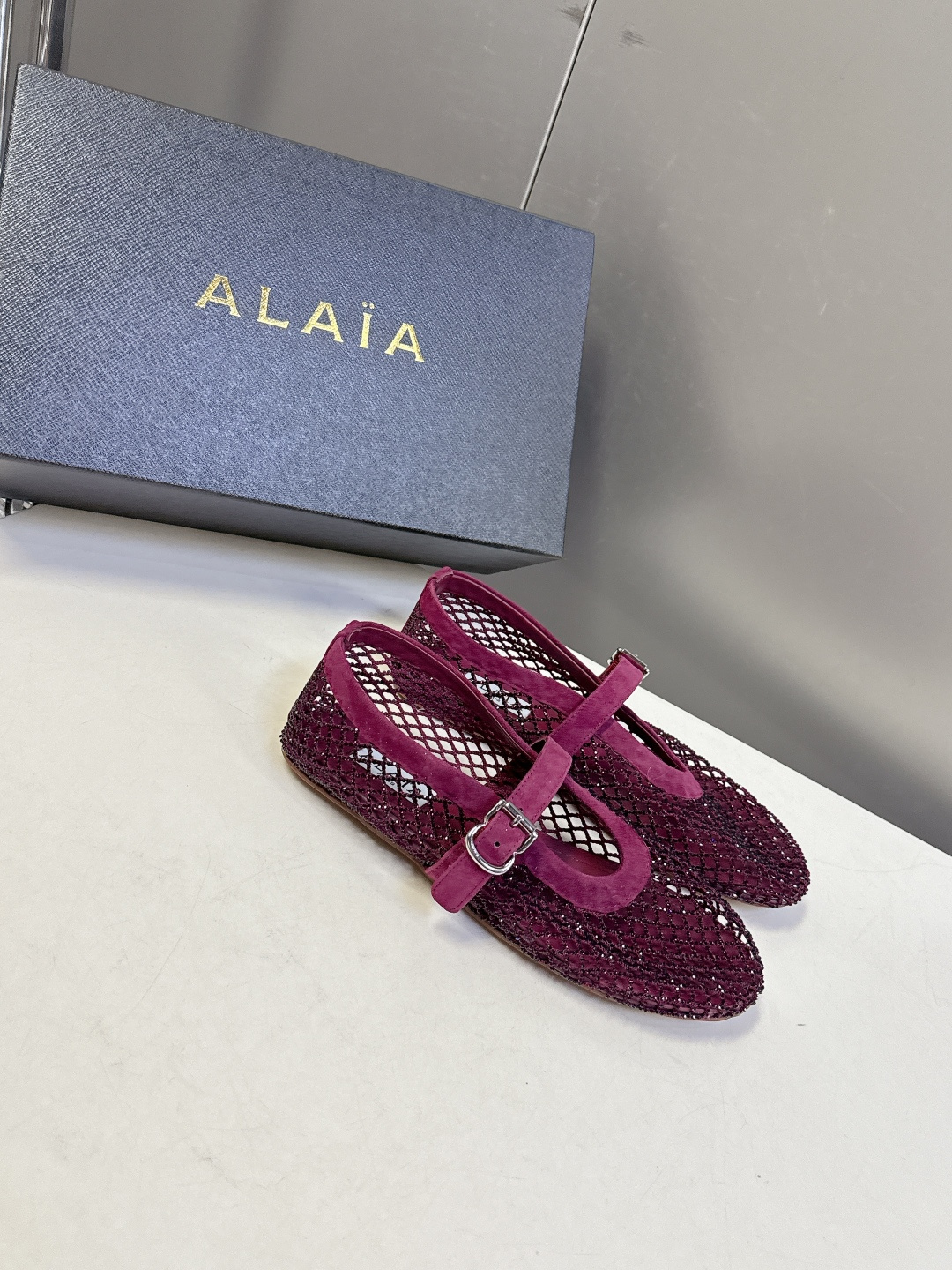 Alaia阿莱亚春夏最新款渔网水晶 平底芭蕾舞鞋 玛丽珍鞋 超多明星网红种草 Alaia水晶渔网芭蕾舞鞋