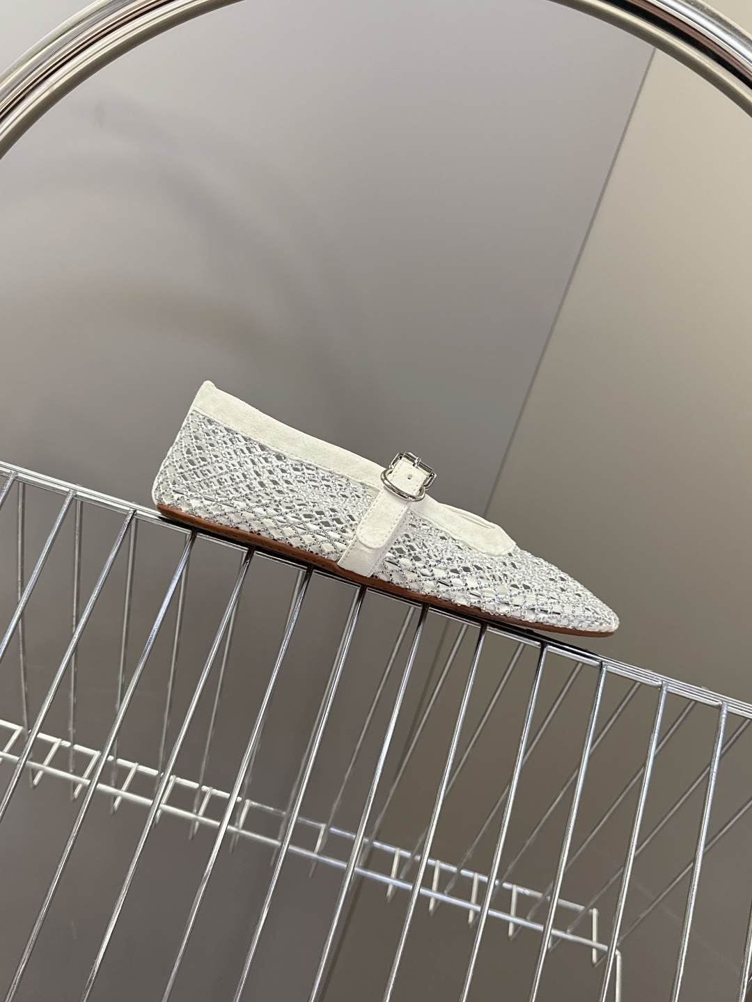 Alaia阿莱亚春夏最新款渔网水晶 平底芭蕾舞鞋 玛丽珍鞋 超多明星网红种草 Alaia水晶渔网芭蕾舞鞋