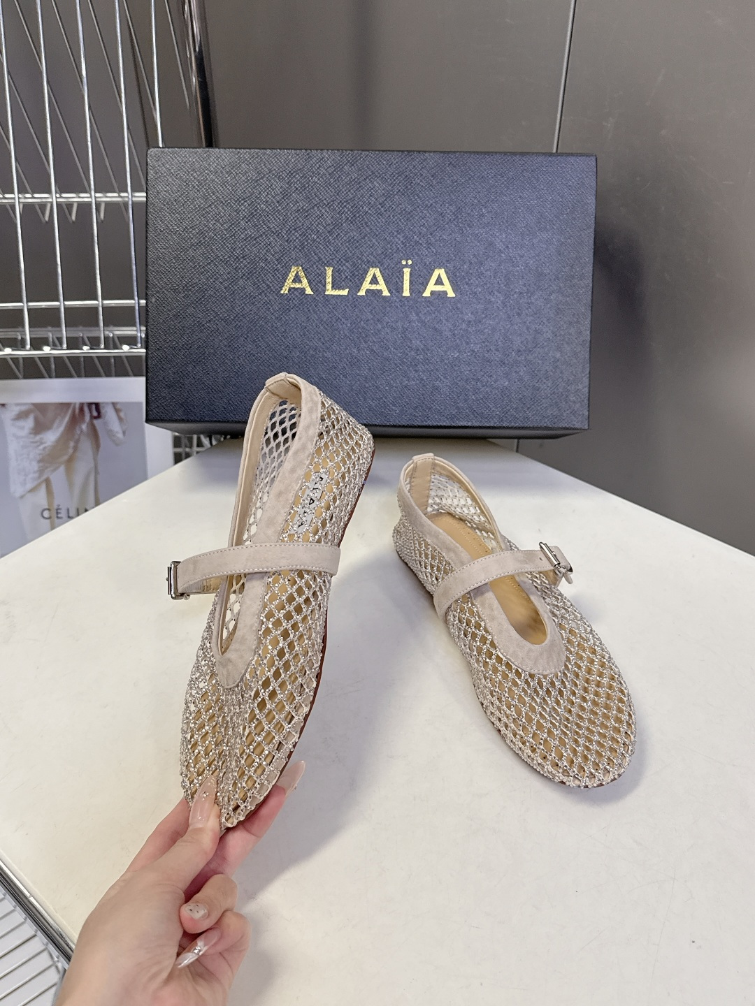 Alaia阿莱亚春夏最新款渔网水晶 平底芭蕾舞鞋 玛丽珍鞋 超多明星网红种草 Alaia水晶渔网芭蕾舞鞋