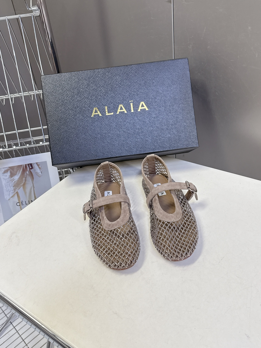 Alaia阿莱亚春夏最新款渔网水晶 平底芭蕾舞鞋 玛丽珍鞋 超多明星网红种草 Alaia水晶渔网芭蕾舞鞋