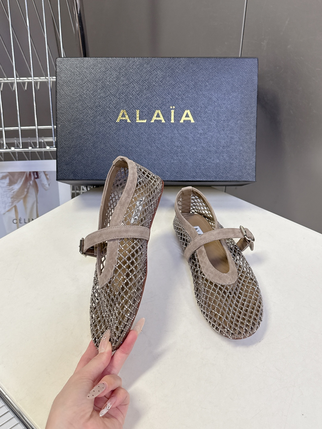 Alaia阿莱亚春夏最新款渔网水晶 平底芭蕾舞鞋 玛丽珍鞋 超多明星网红种草 Alaia水晶渔网芭蕾舞鞋