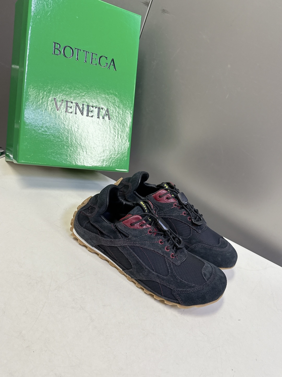 Bottega Veneta BV葆蝶家 阿甘鞋 德训鞋 运动鞋 BV经典老钱风运动鞋超多明星时尚博主种