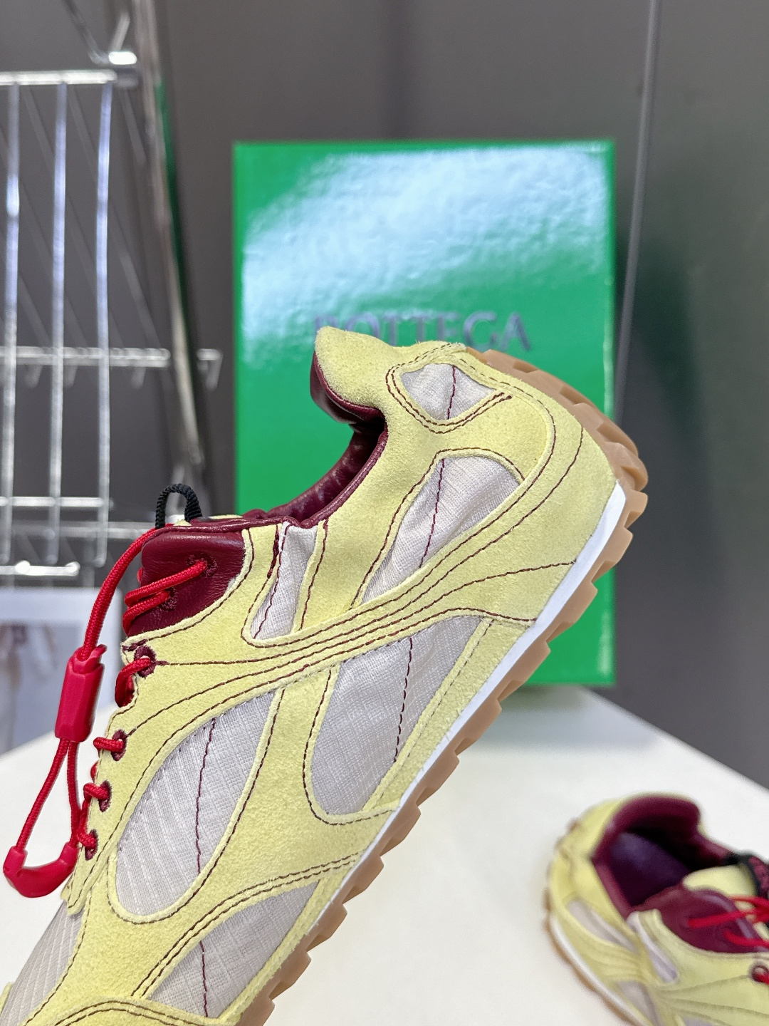 Bottega Veneta BV葆蝶家 阿甘鞋 德训鞋 运动鞋 BV经典老钱风运动鞋超多明星时尚博主种