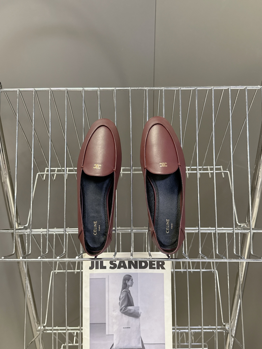 CELINE思琳2026春夏最新款乐福鞋超多明星网红种草 今年超火的乐福鞋 简简单单的老钱风穿搭 妥妥大