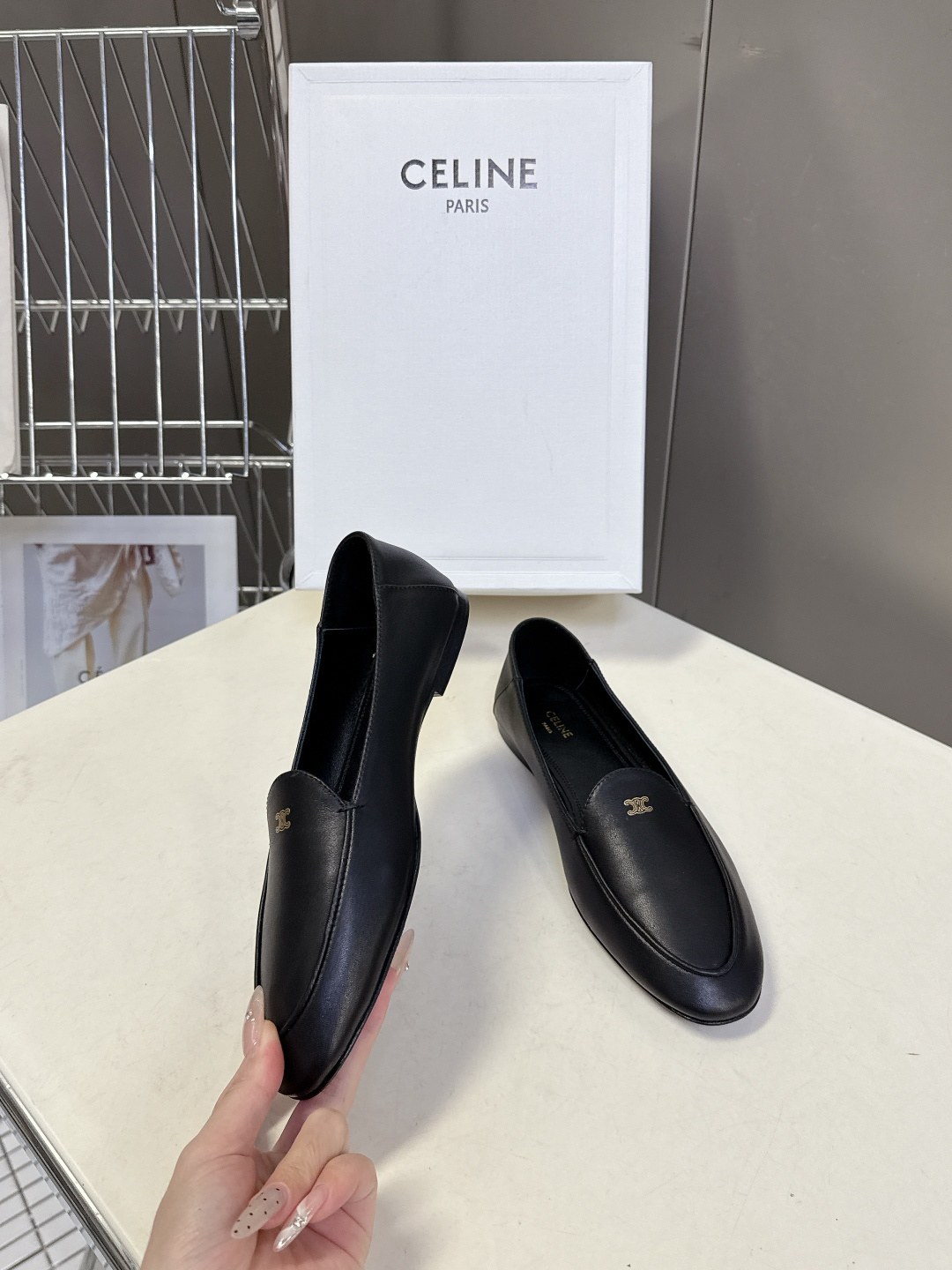 CELINE思琳2026春夏最新款乐福鞋超多明星网红种草 今年超火的乐福鞋 简简单单的老钱风穿搭 妥妥大