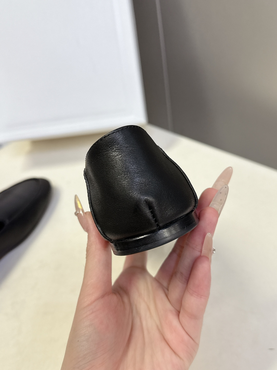 CELINE思琳2026春夏最新款乐福鞋超多明星网红种草 今年超火的乐福鞋 简简单单的老钱风穿搭 妥妥大