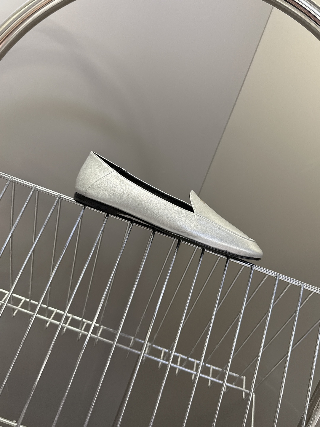 CELINE思琳2026春夏最新款乐福鞋超多明星网红种草 今年超火的乐福鞋 简简单单的老钱风穿搭 妥妥大