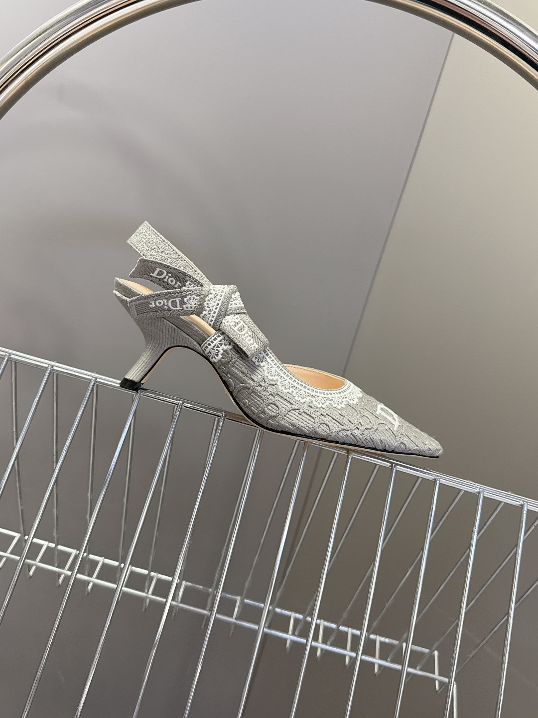 dior迪奥2026春夏最新走秀款粗跟时装鞋 超多明星时尚博主种草 每个女孩鞋柜都必须有一双D家时装鞋 