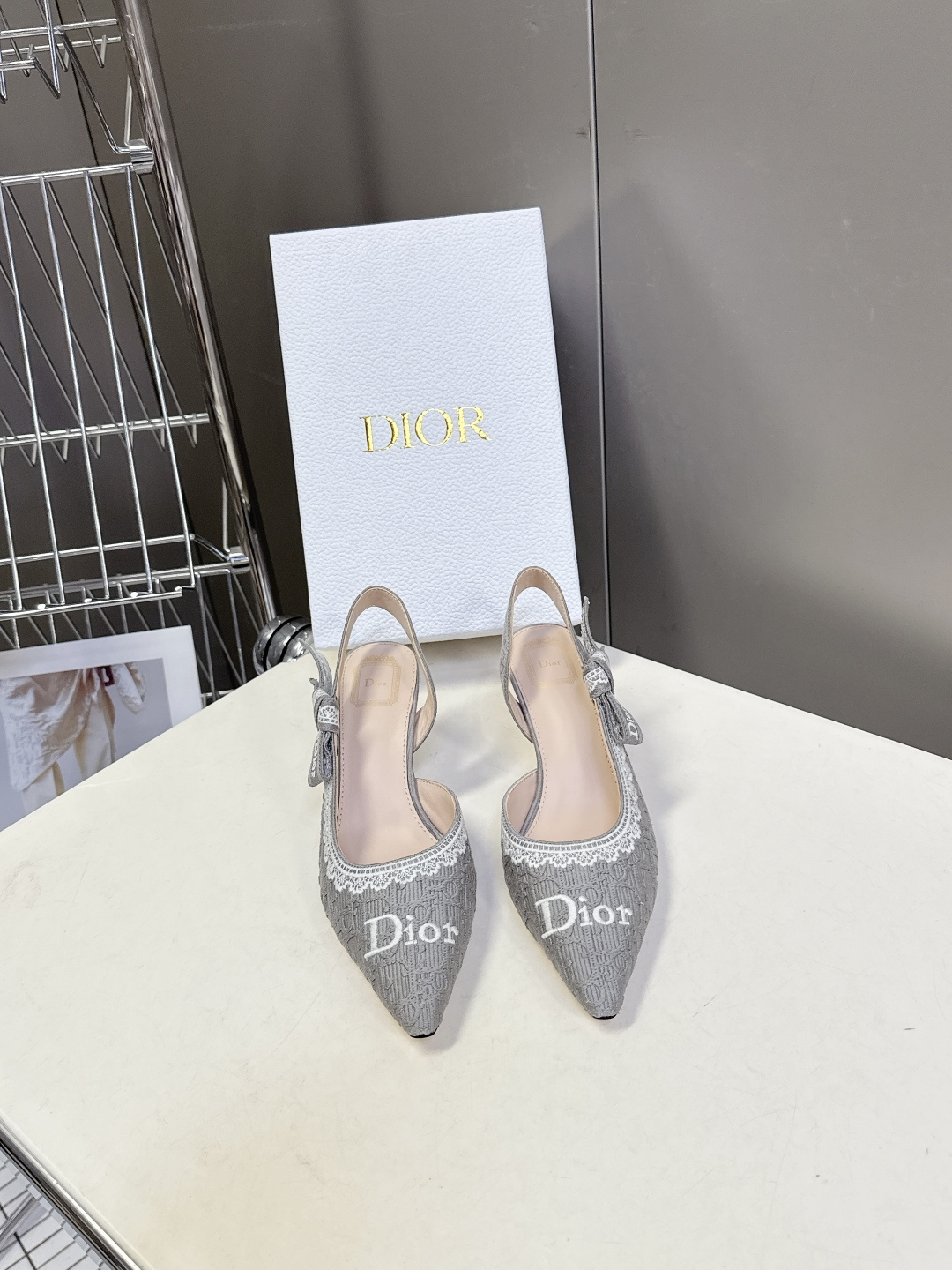 dior迪奥2026春夏最新走秀款粗跟时装鞋 超多明星时尚博主种草 每个女孩鞋柜都必须有一双D家时装鞋 