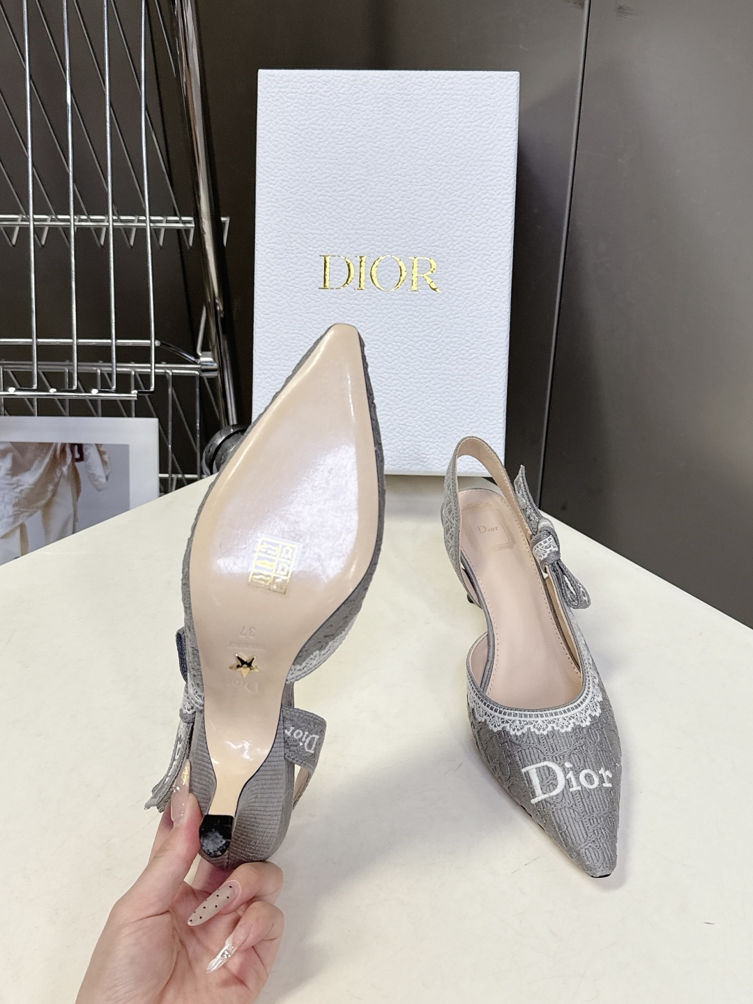 dior迪奥2026春夏最新走秀款粗跟时装鞋 超多明星时尚博主种草 每个女孩鞋柜都必须有一双D家时装鞋 