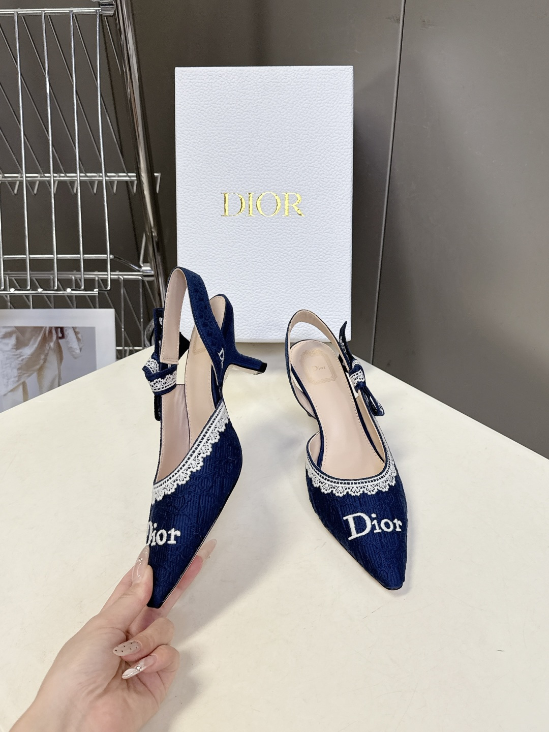 dior迪奥2026春夏最新走秀款粗跟时装鞋 超多明星时尚博主种草 每个女孩鞋柜都必须有一双D家时装鞋 