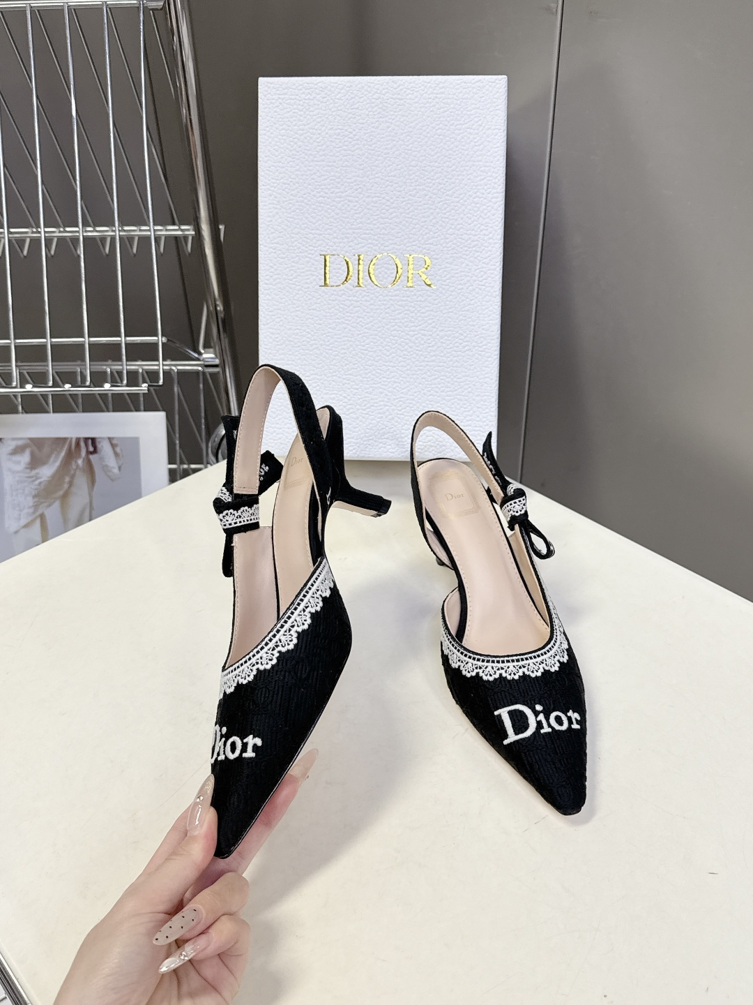 dior迪奥2026春夏最新走秀款粗跟时装鞋 超多明星时尚博主种草 每个女孩鞋柜都必须有一双D家时装鞋 