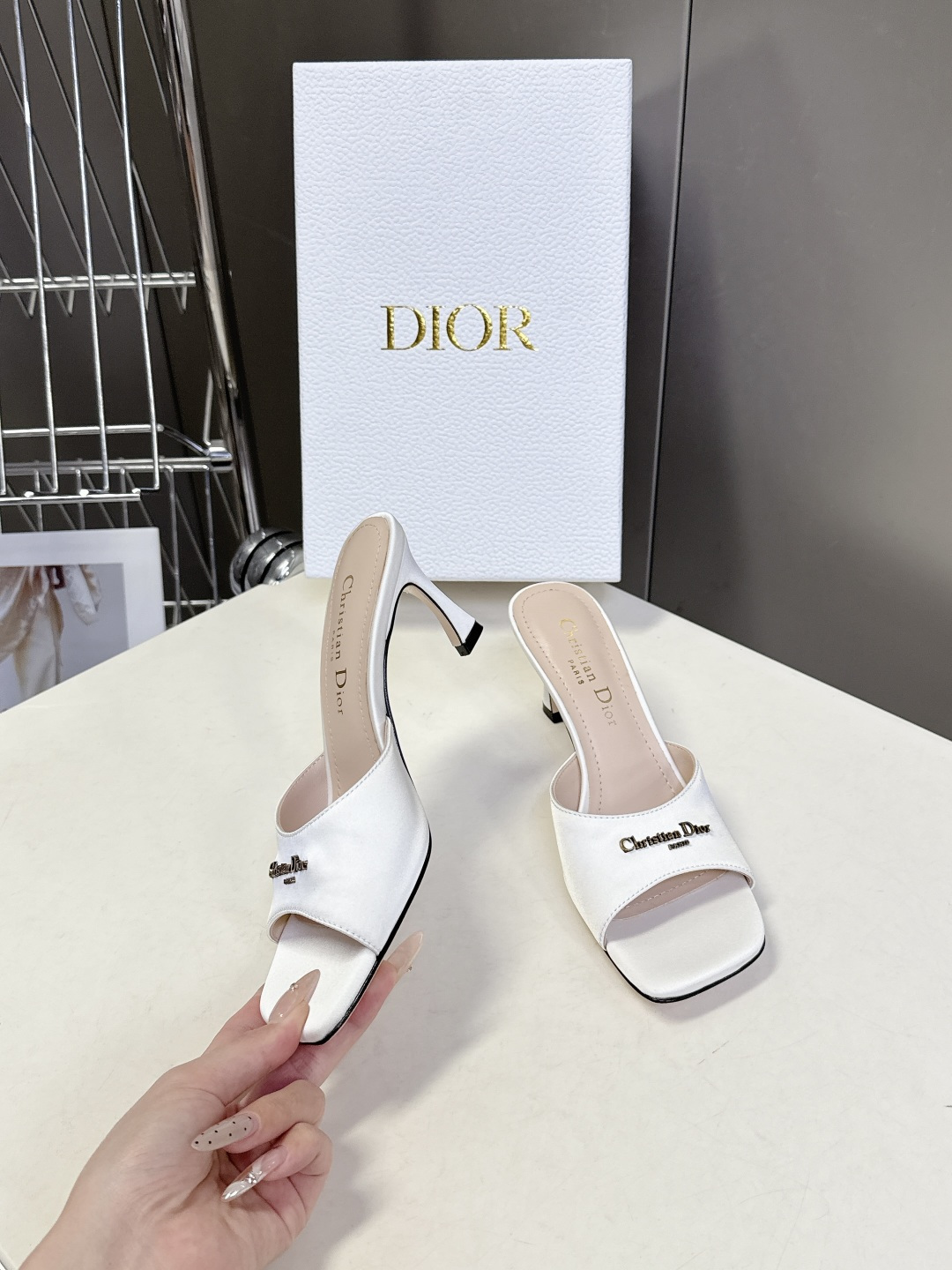 dior迪奥2026春夏最新走秀款粗跟时装鞋 超多明星时尚博主种草 每个女孩鞋柜都必须有一双D家时装鞋 