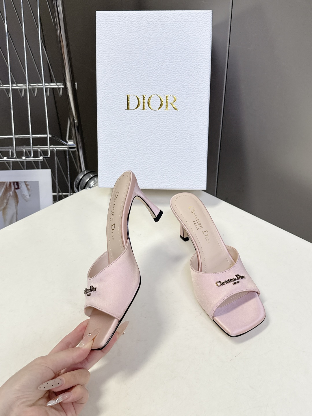 dior迪奥2026春夏最新走秀款粗跟时装鞋 超多明星时尚博主种草 每个女孩鞋柜都必须有一双D家时装鞋 