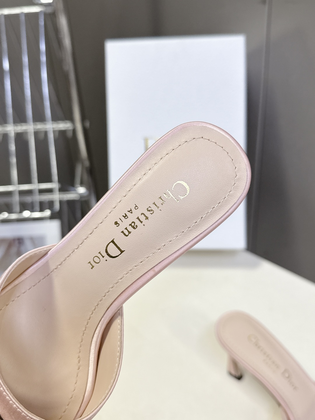 dior迪奥2026春夏最新走秀款粗跟时装鞋 超多明星时尚博主种草 每个女孩鞋柜都必须有一双D家时装鞋 