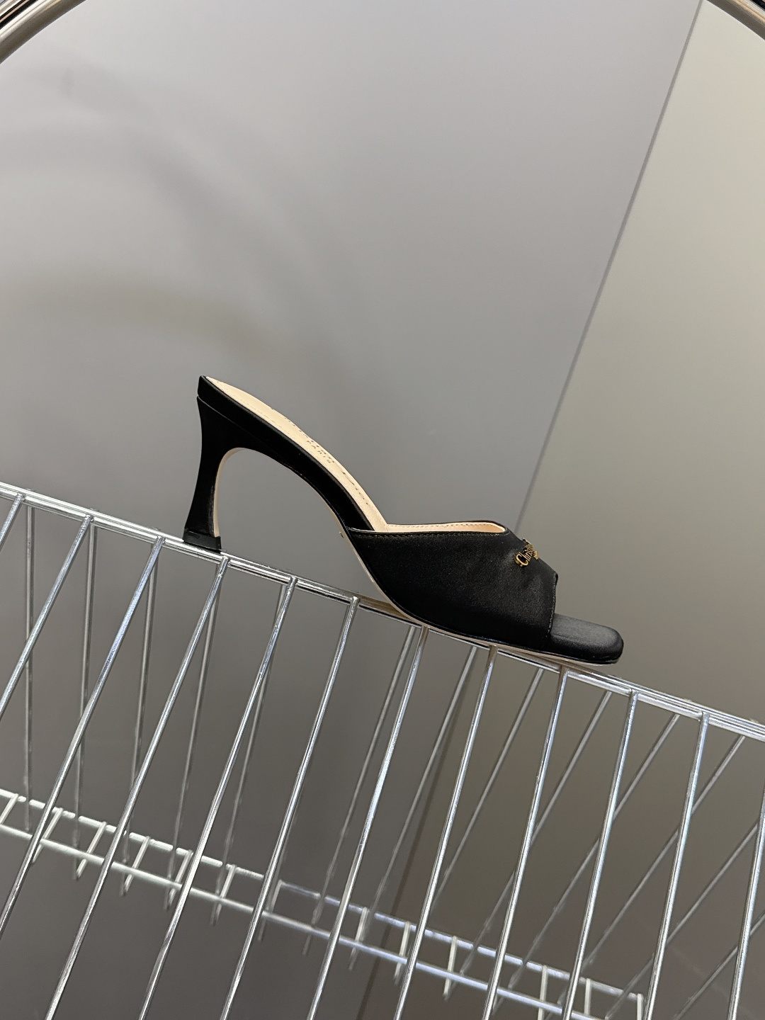 dior迪奥2026春夏最新走秀款粗跟时装鞋 超多明星时尚博主种草 每个女孩鞋柜都必须有一双D家时装鞋 