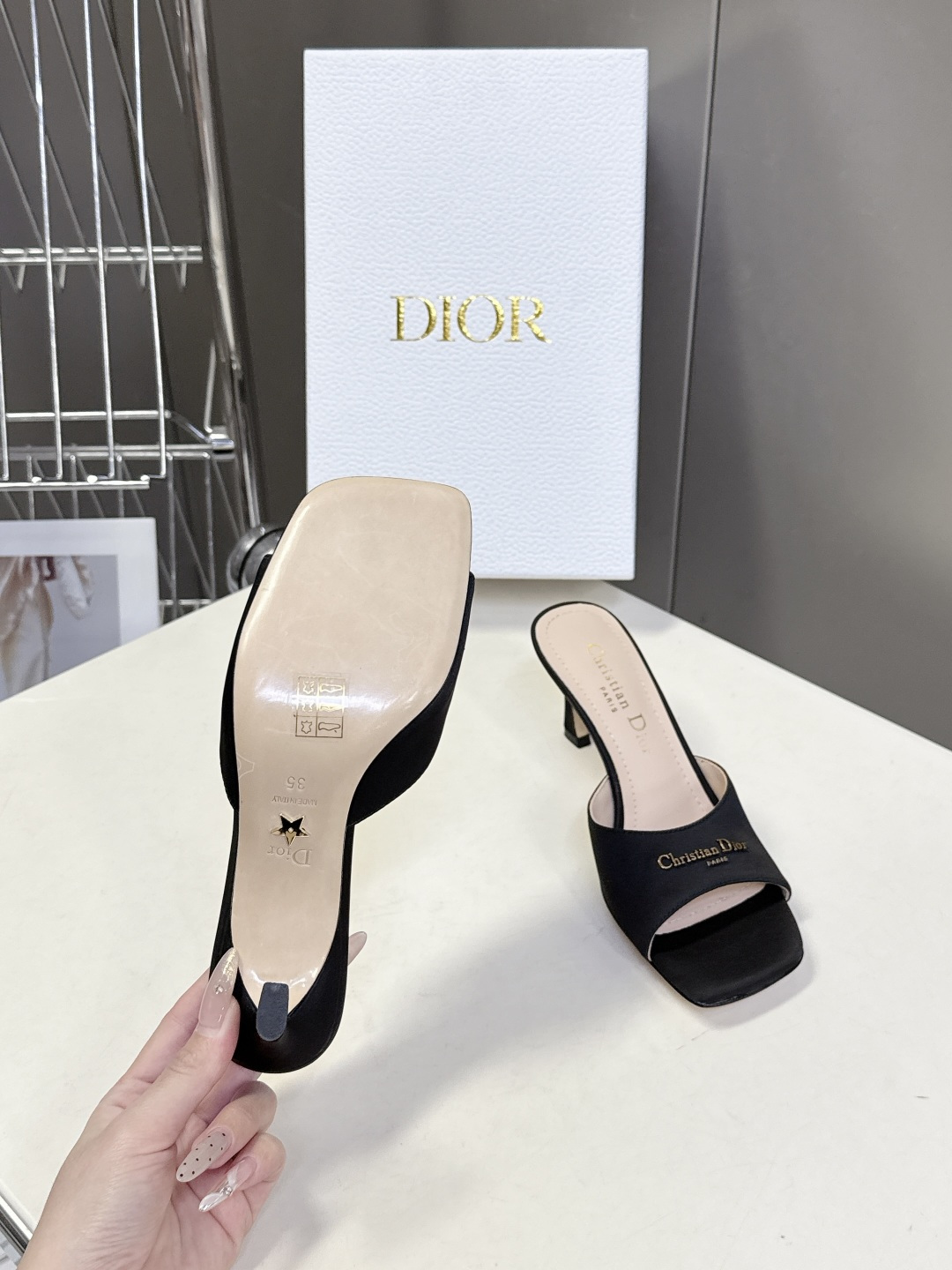 dior迪奥2026春夏最新走秀款粗跟时装鞋 超多明星时尚博主种草 每个女孩鞋柜都必须有一双D家时装鞋 