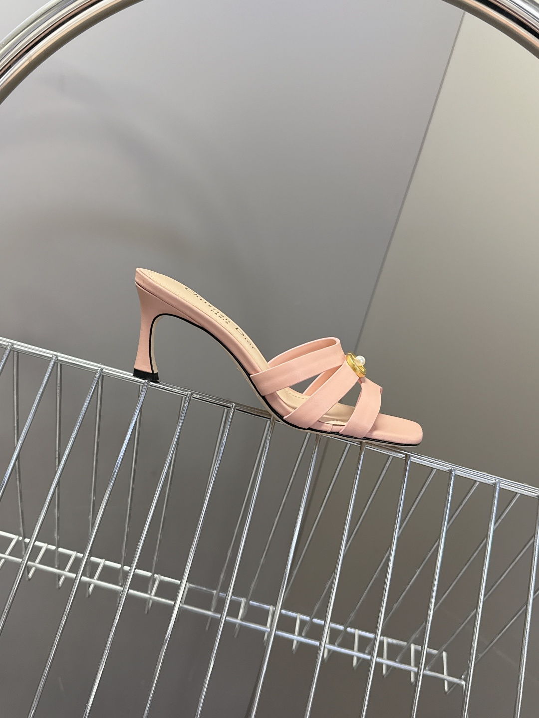 dior迪奥2026春夏最新走秀款粗跟时装鞋 超多明星时尚博主种草 每个女孩鞋柜都必须有一双D家时装鞋 