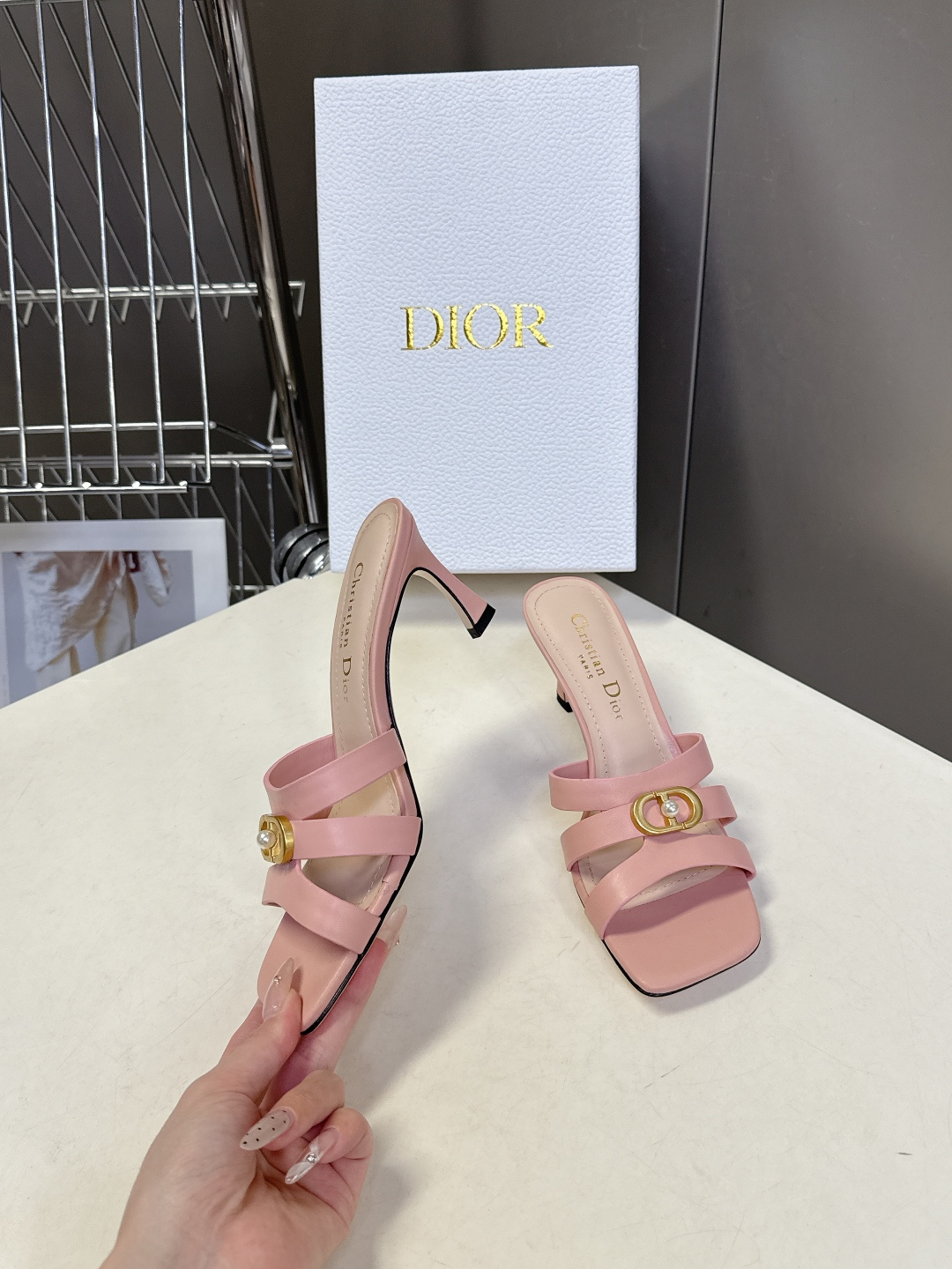 dior迪奥2026春夏最新走秀款粗跟时装鞋 超多明星时尚博主种草 每个女孩鞋柜都必须有一双D家时装鞋 