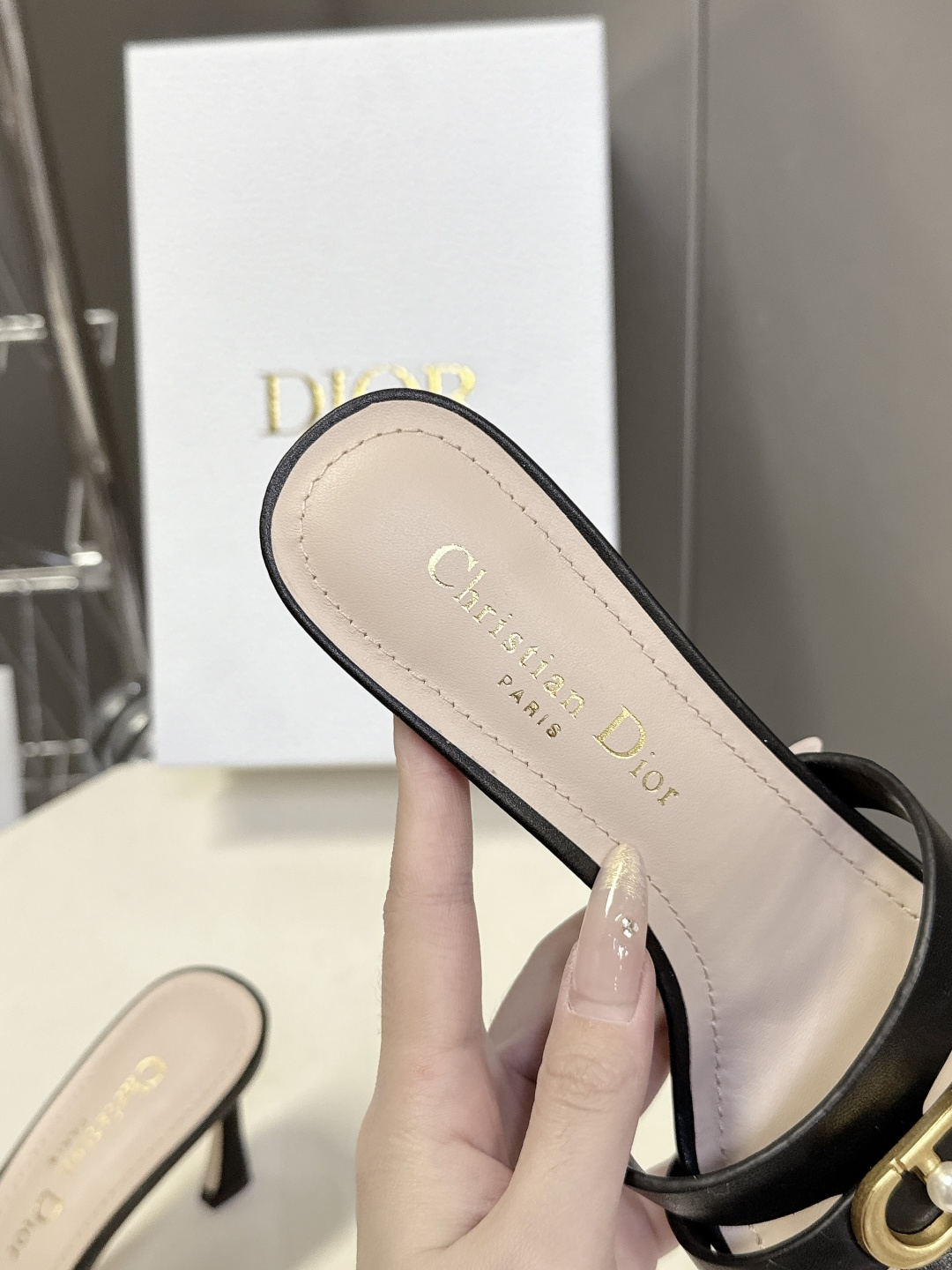 dior迪奥2026春夏最新走秀款粗跟时装鞋 超多明星时尚博主种草 每个女孩鞋柜都必须有一双D家时装鞋 